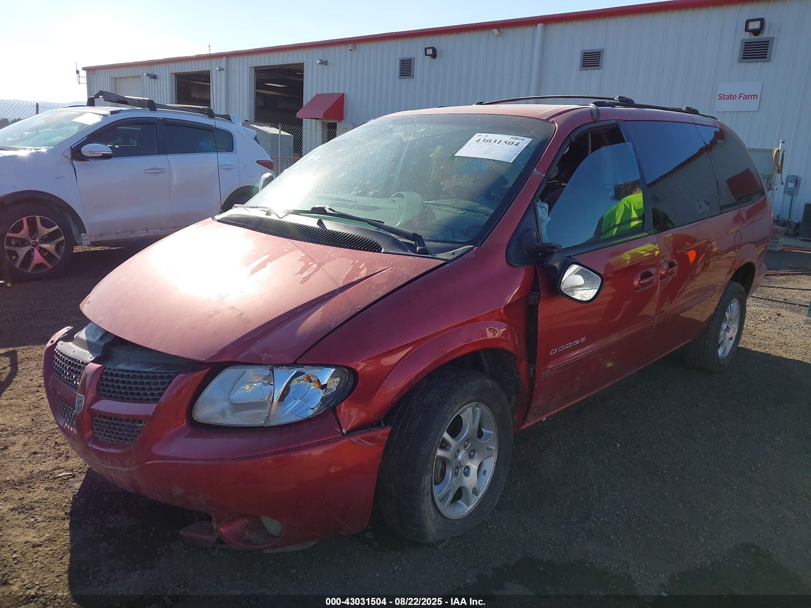 2001 Dodge Grand Caravan Sport Maroon vin: 2B8GP44R31R372106