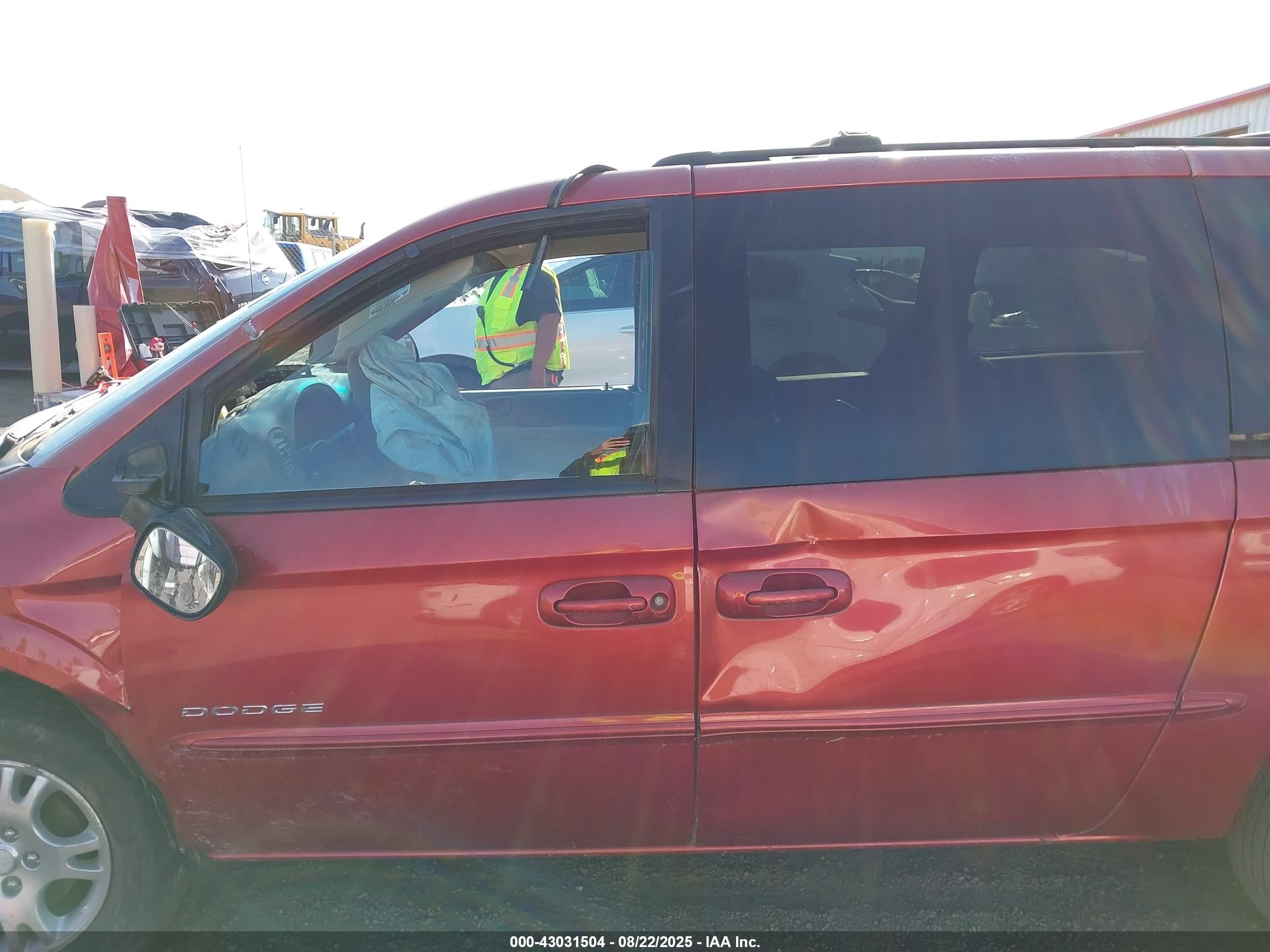 2001 Dodge Grand Caravan Sport Maroon vin: 2B8GP44R31R372106
