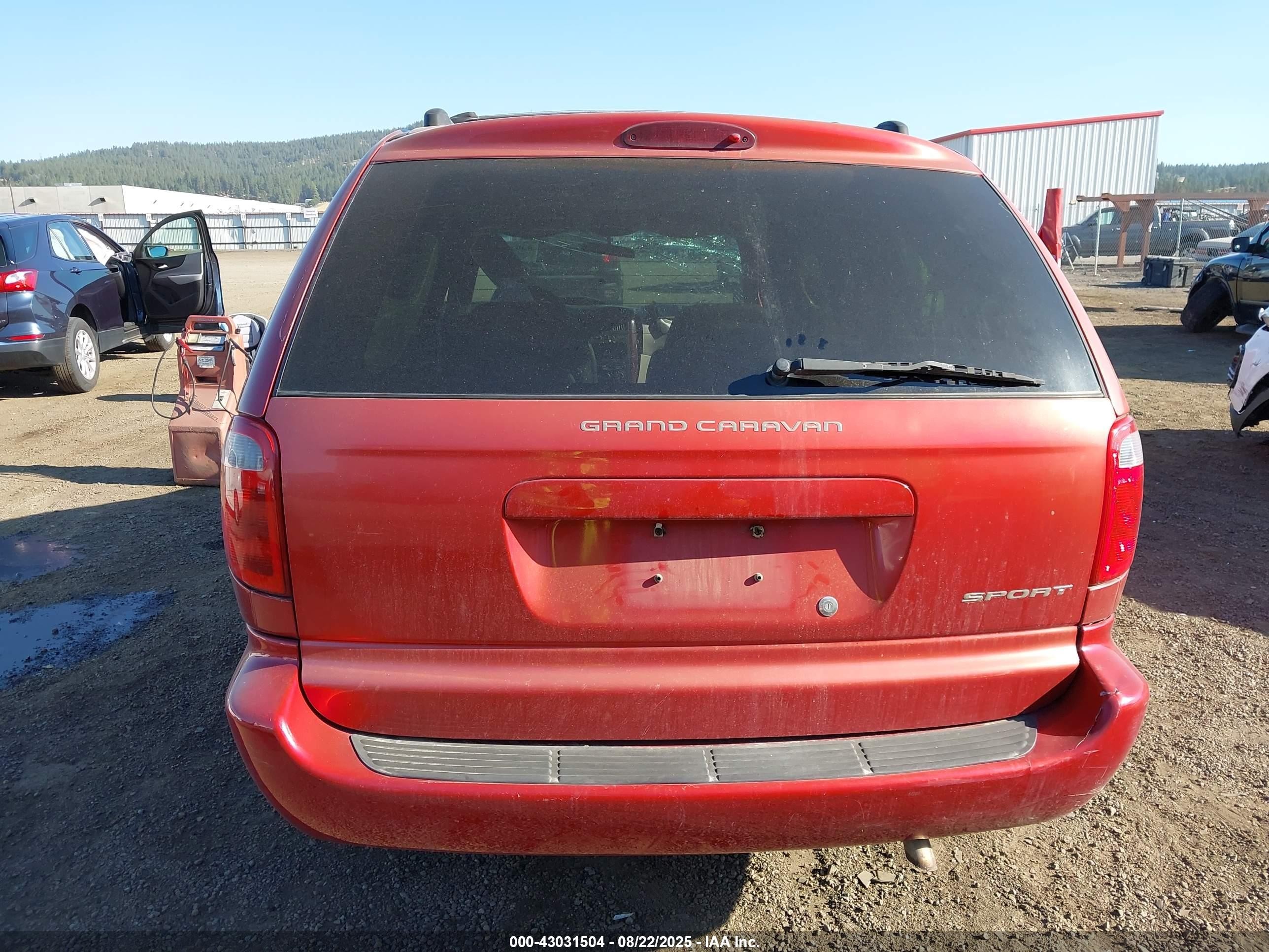 2001 Dodge Grand Caravan Sport Maroon vin: 2B8GP44R31R372106