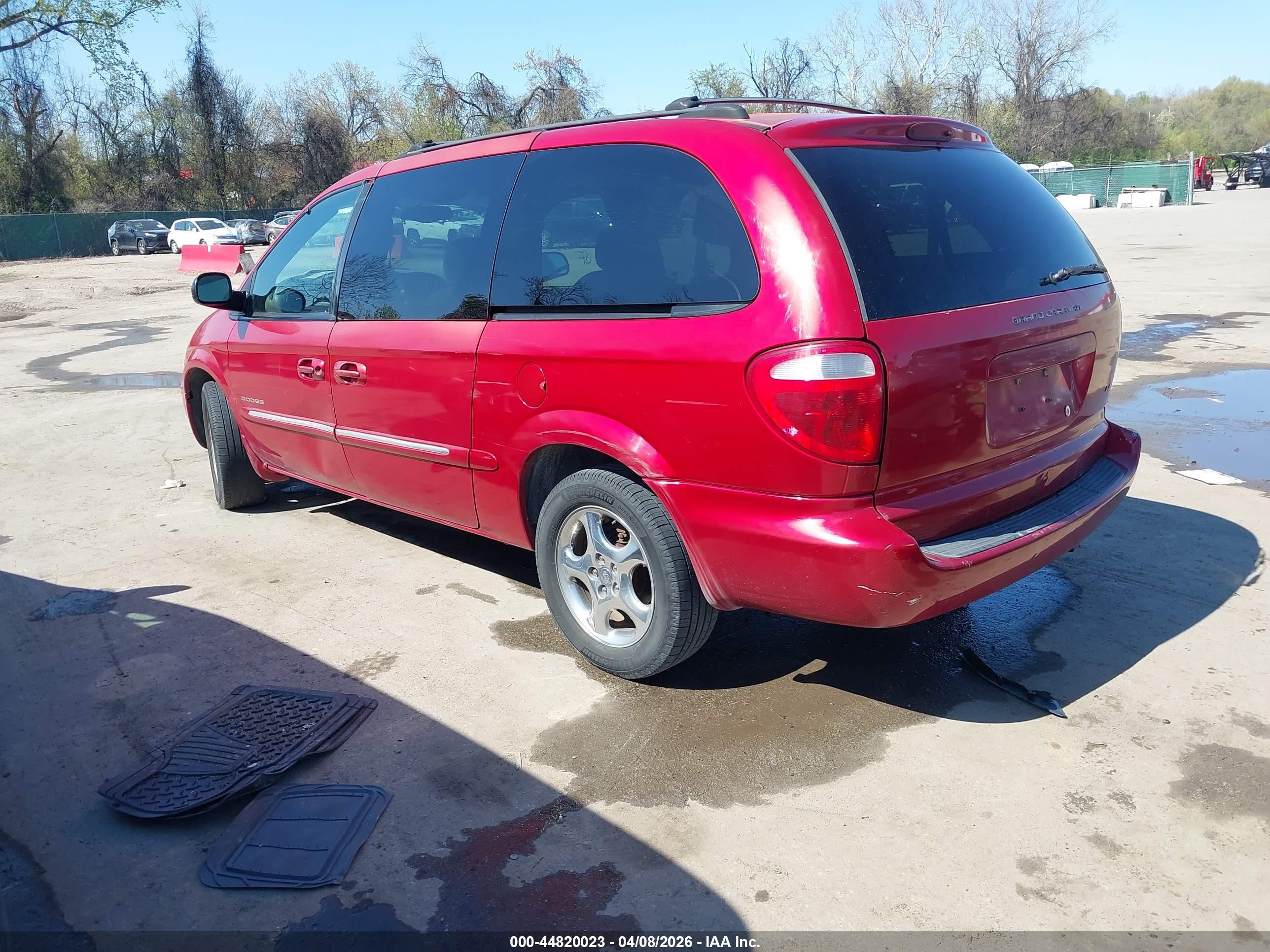 2001 Dodge Grand Caravan Es Red vin: 2B8GP54L01R121688