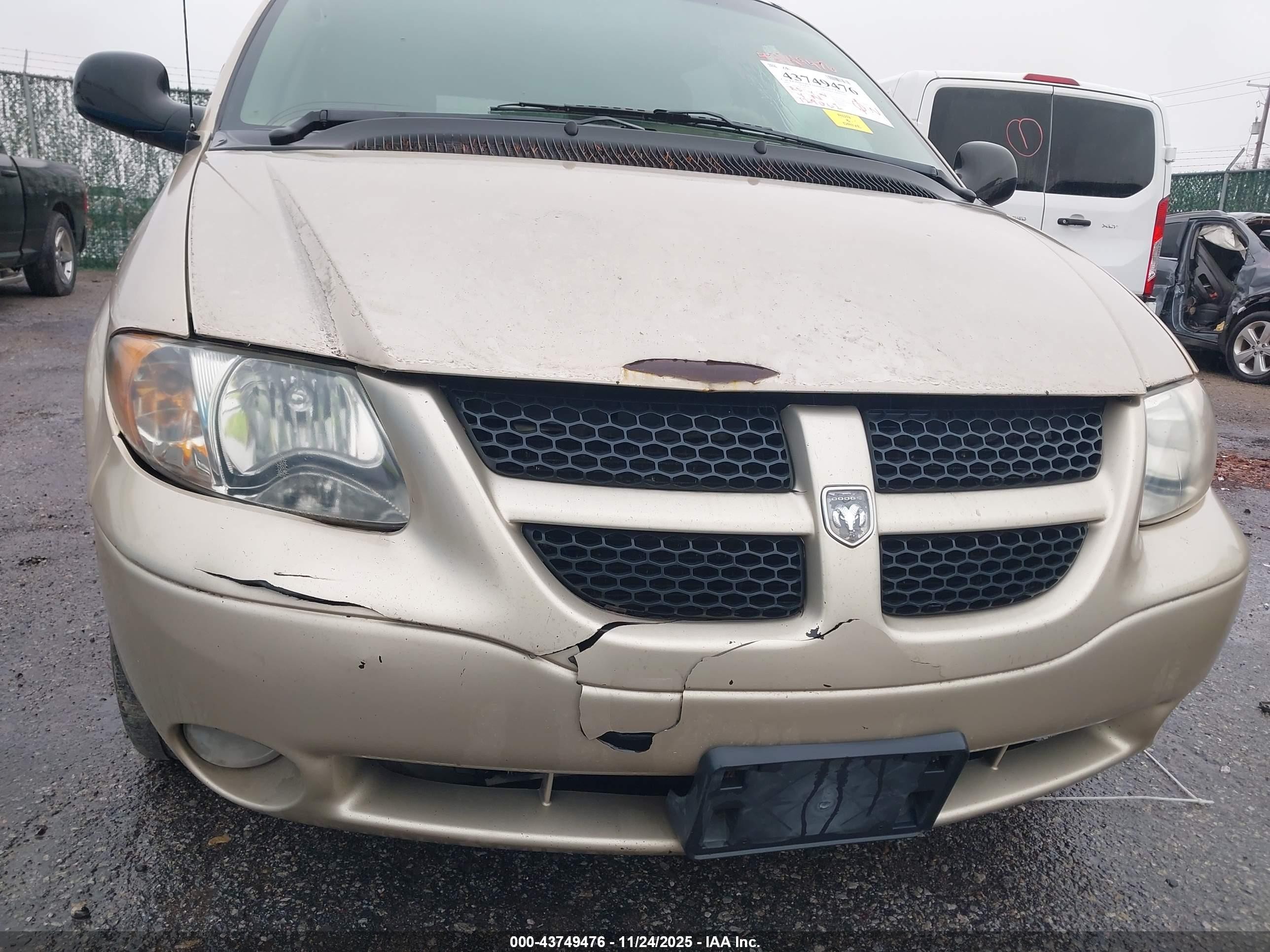 2001 Dodge Grand Caravan Es Gold vin: 2B8GP54L11R117505