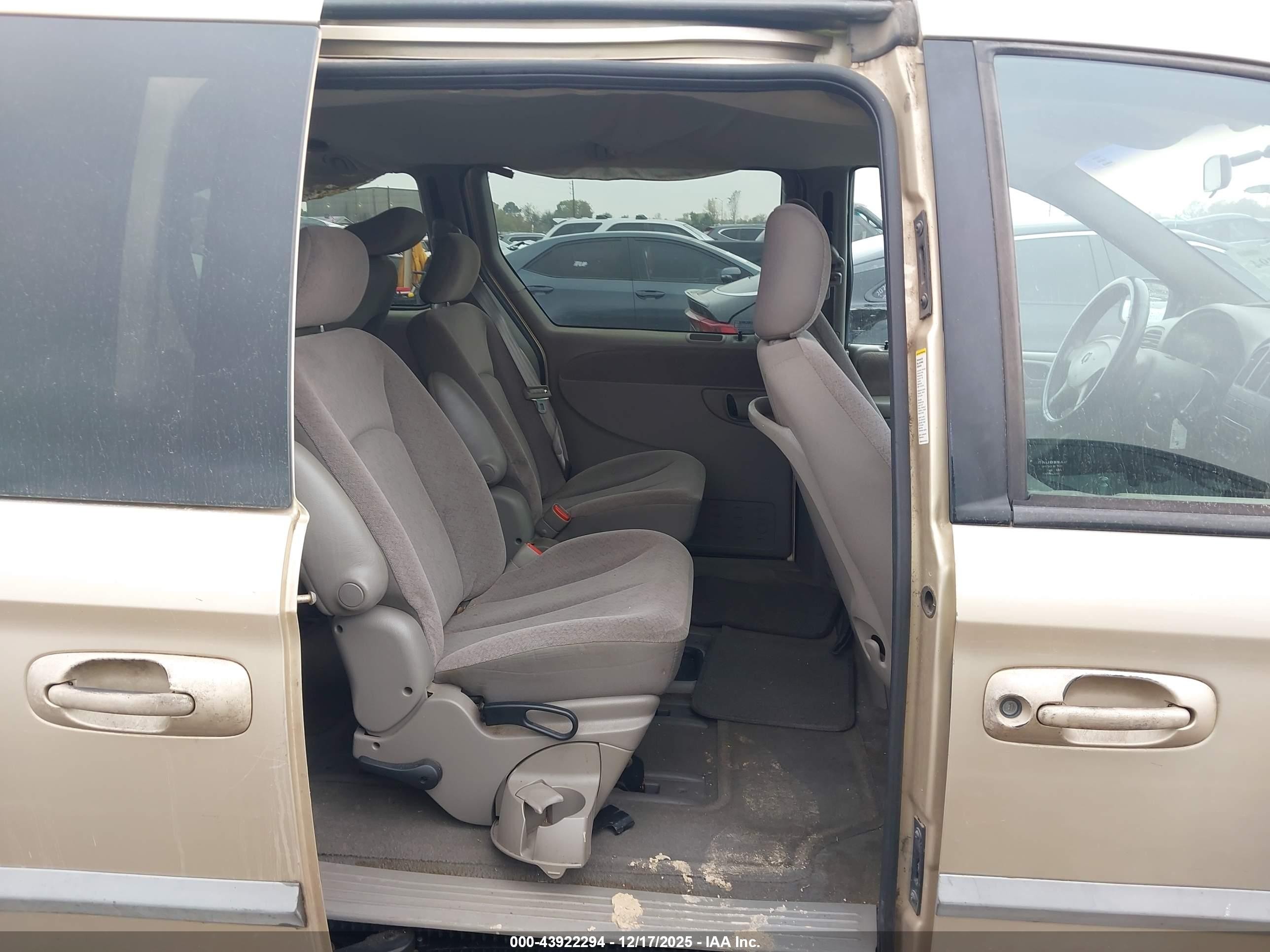 2001 Dodge Grand Caravan Ex Beige vin: 2B8GP74L01R291383