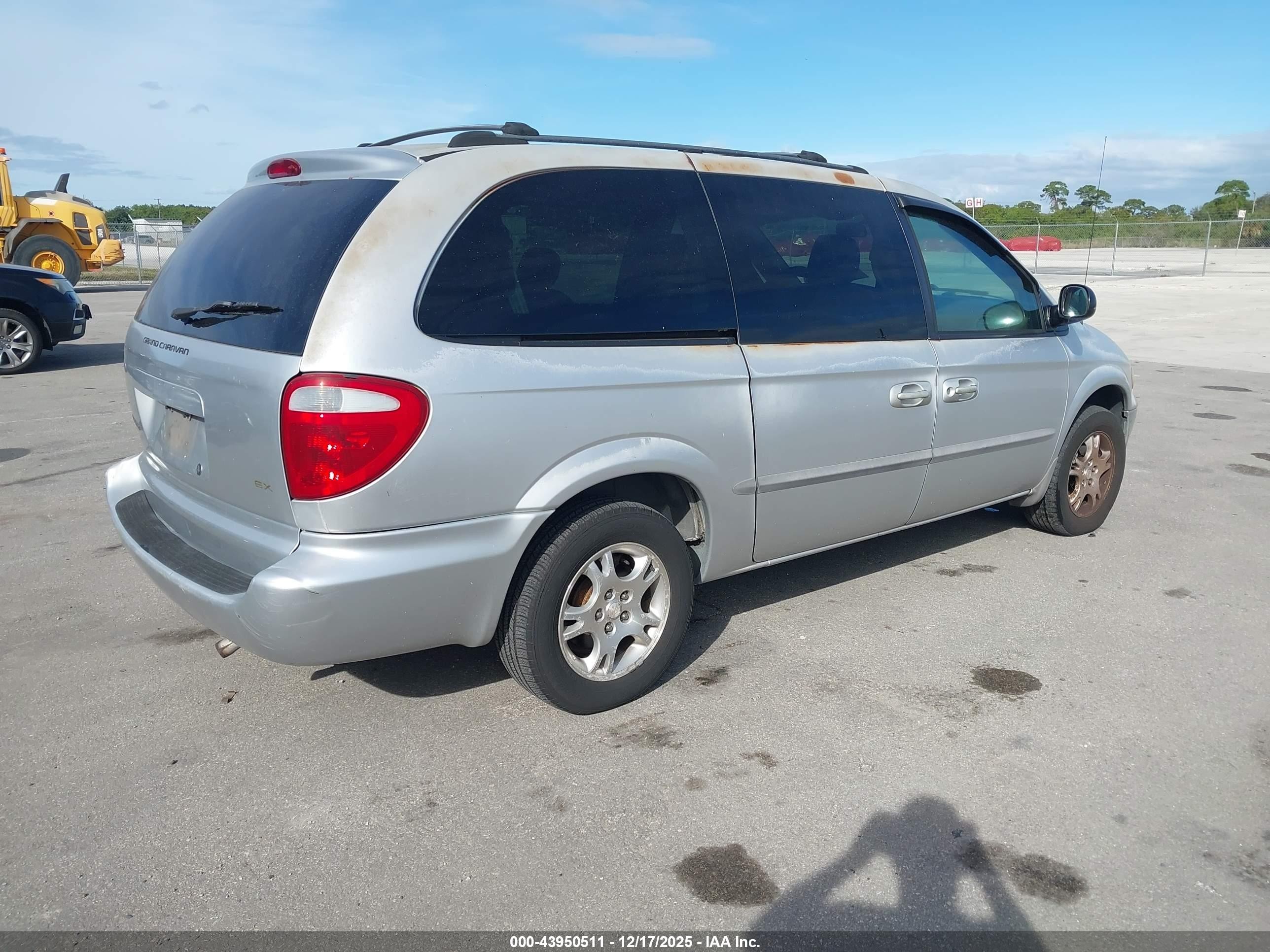 2002 Dodge Grand Caravan Ex Серебряный vin: 2B8GP74L62R501423