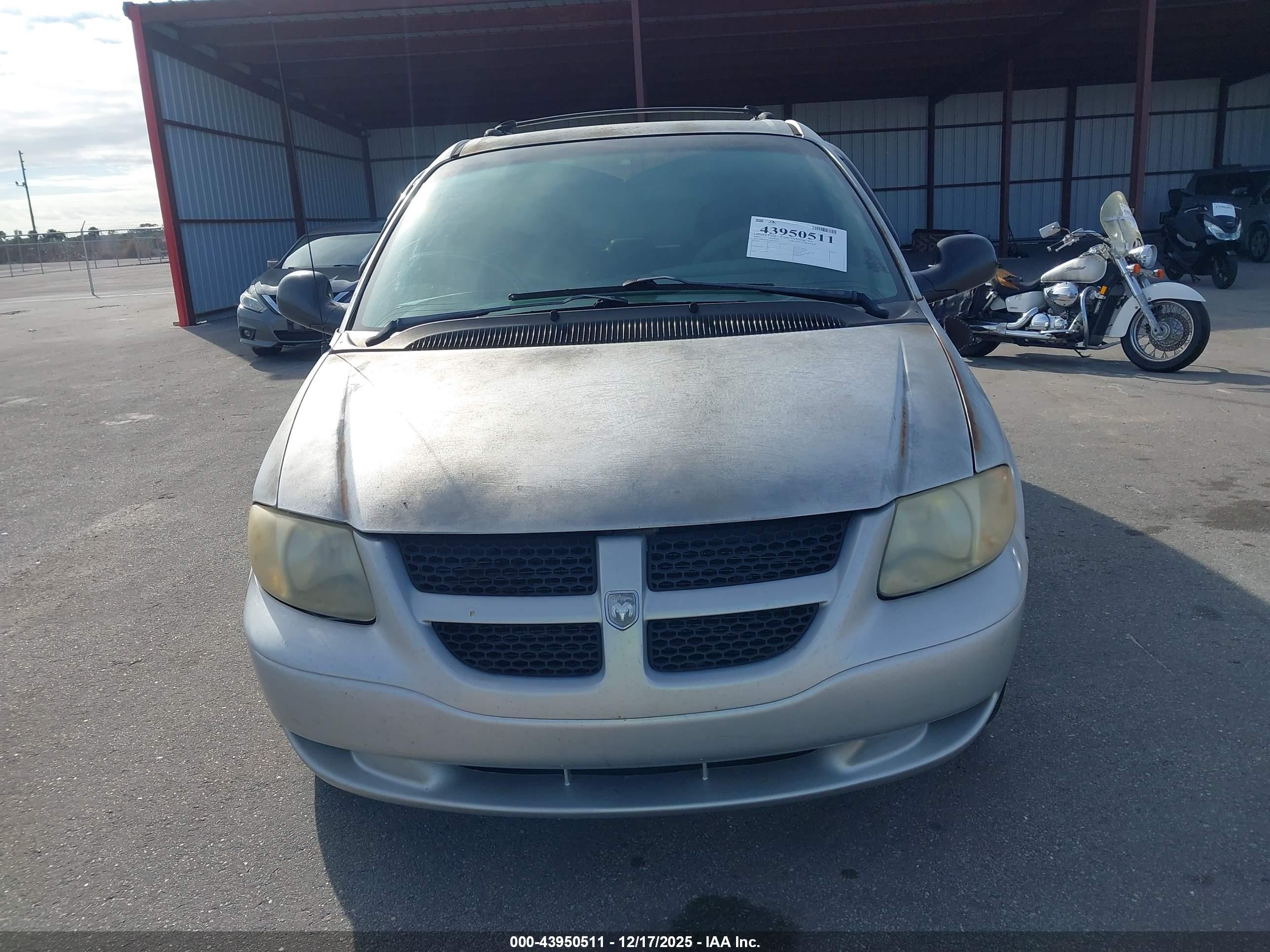 2002 Dodge Grand Caravan Ex Серебряный vin: 2B8GP74L62R501423