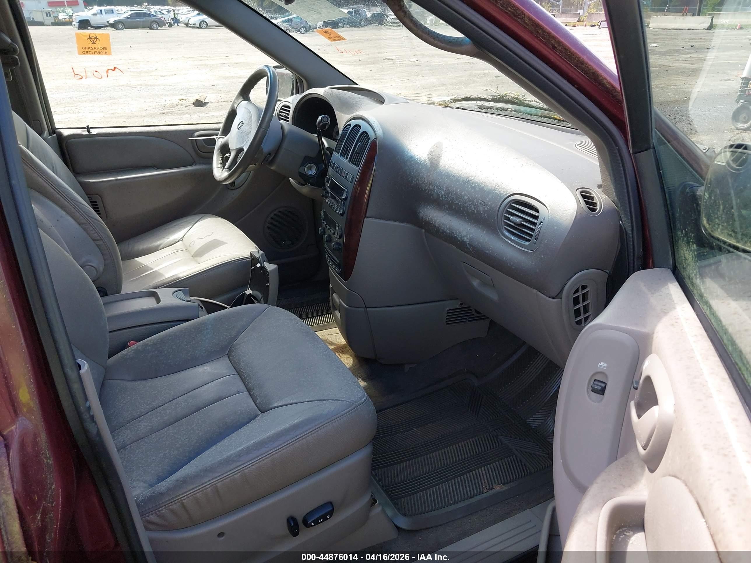 2001 Dodge Grand Caravan Es Red vin: 2B8GT54L71R183925