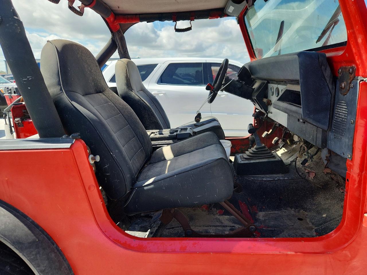 1987 Jeep Wrangler Red vin: 2BCCV8112HB542264