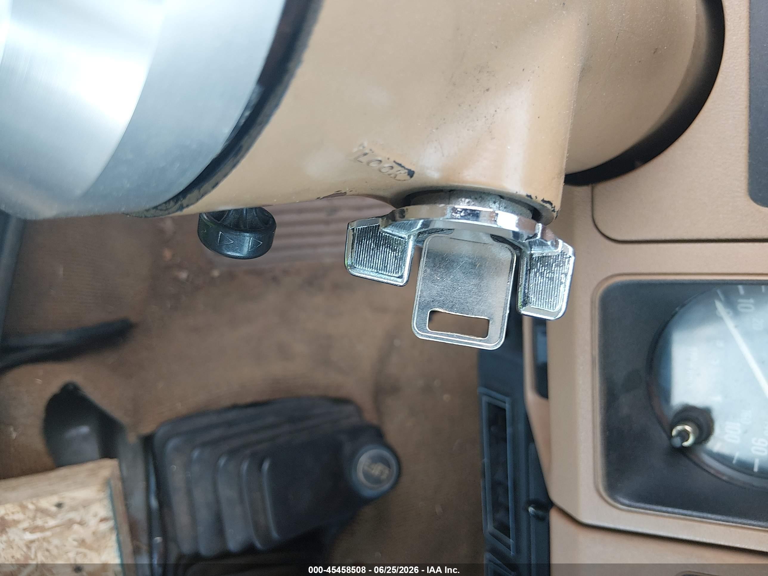 1988 Jeep Wrangler   Brown vin: 2BCCV8113JB532770
