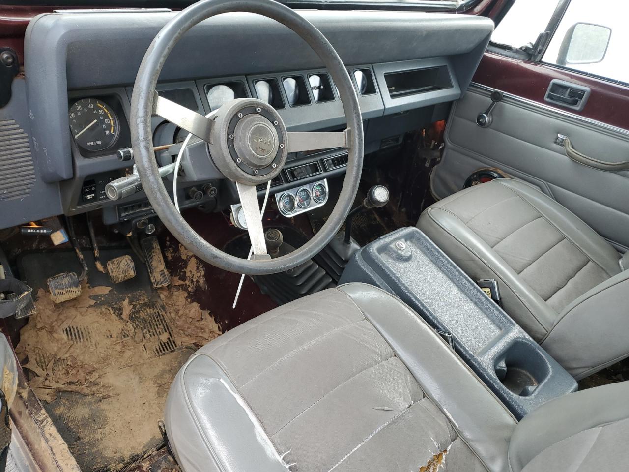1988 Jeep Wrangler Burgundy vin: 2BCCV8116JB534271
