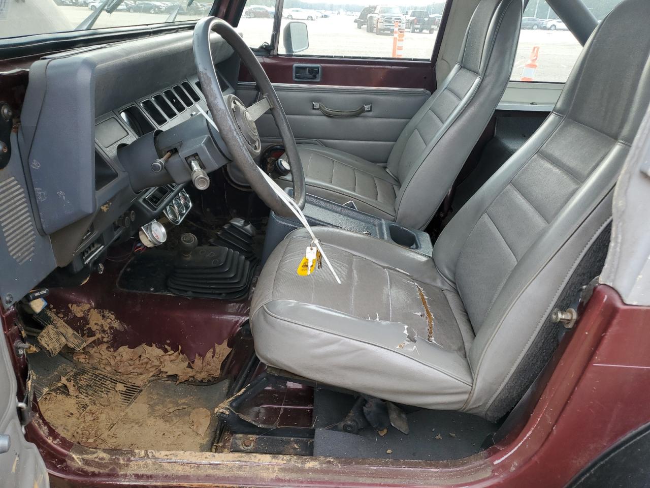 1988 Jeep Wrangler Burgundy vin: 2BCCV8116JB534271