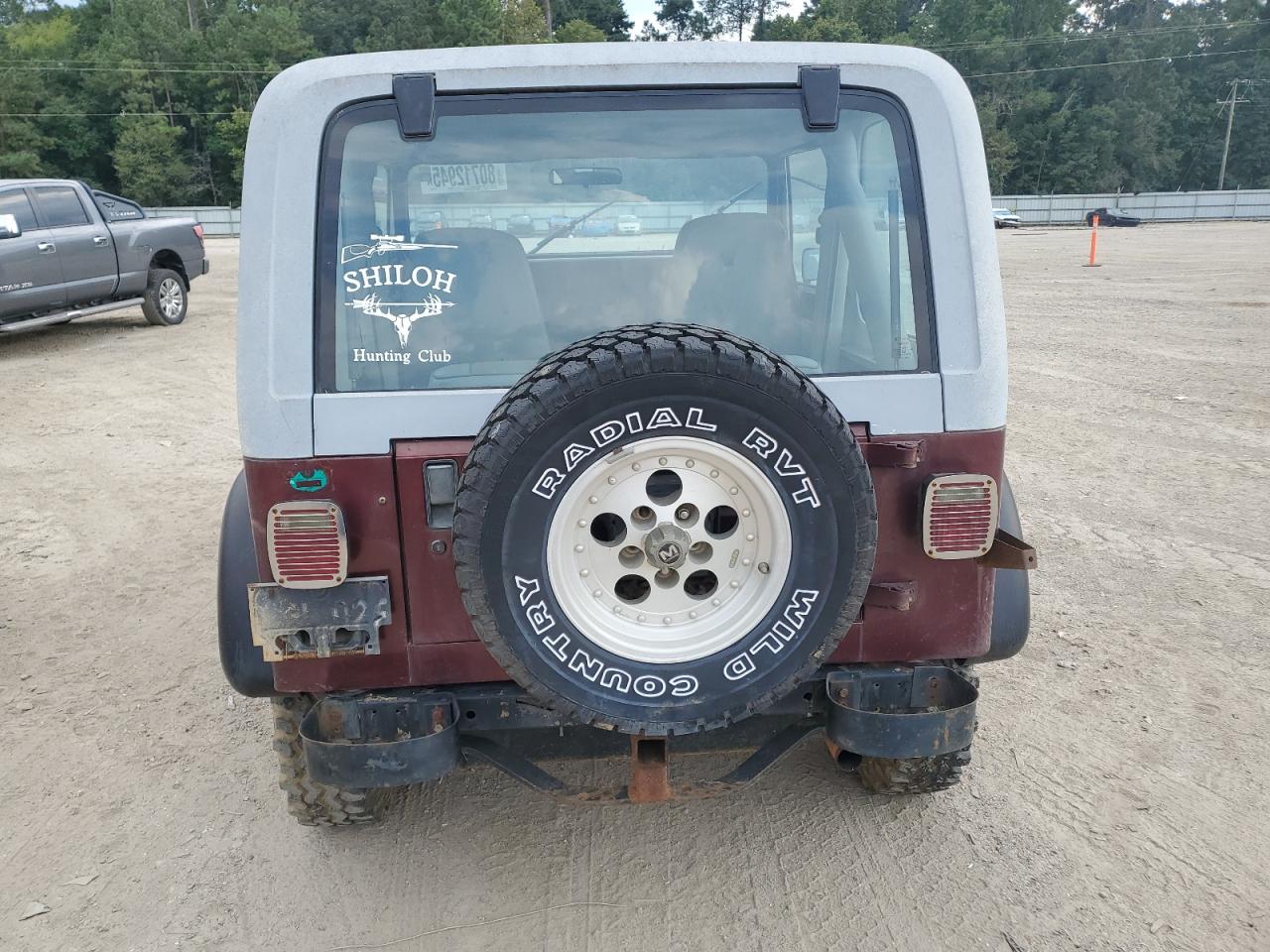 1988 Jeep Wrangler Burgundy vin: 2BCCV8116JB534271