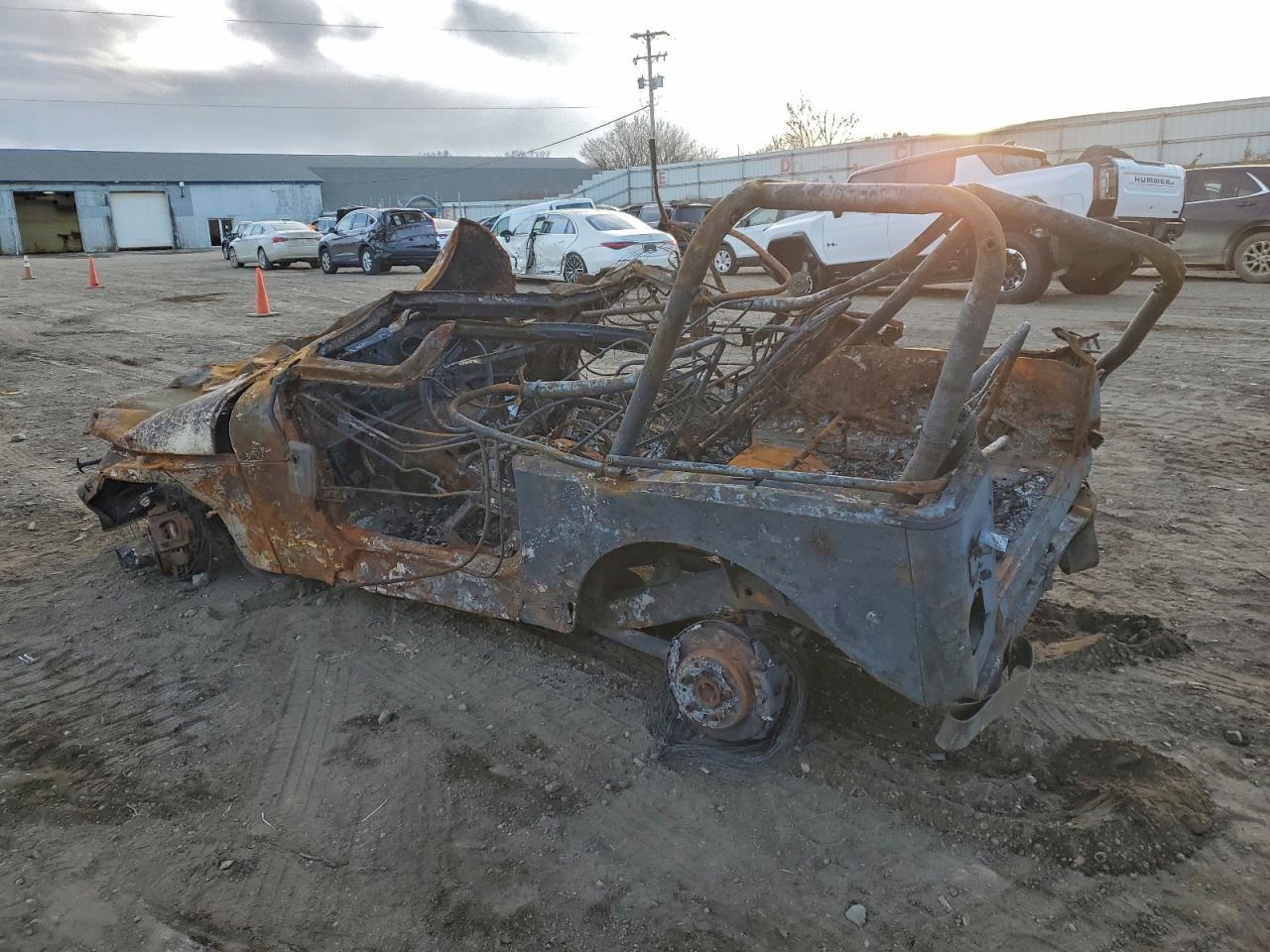 1988 Jeep Wrangler Burn vin: 2BCCV8117JB511730