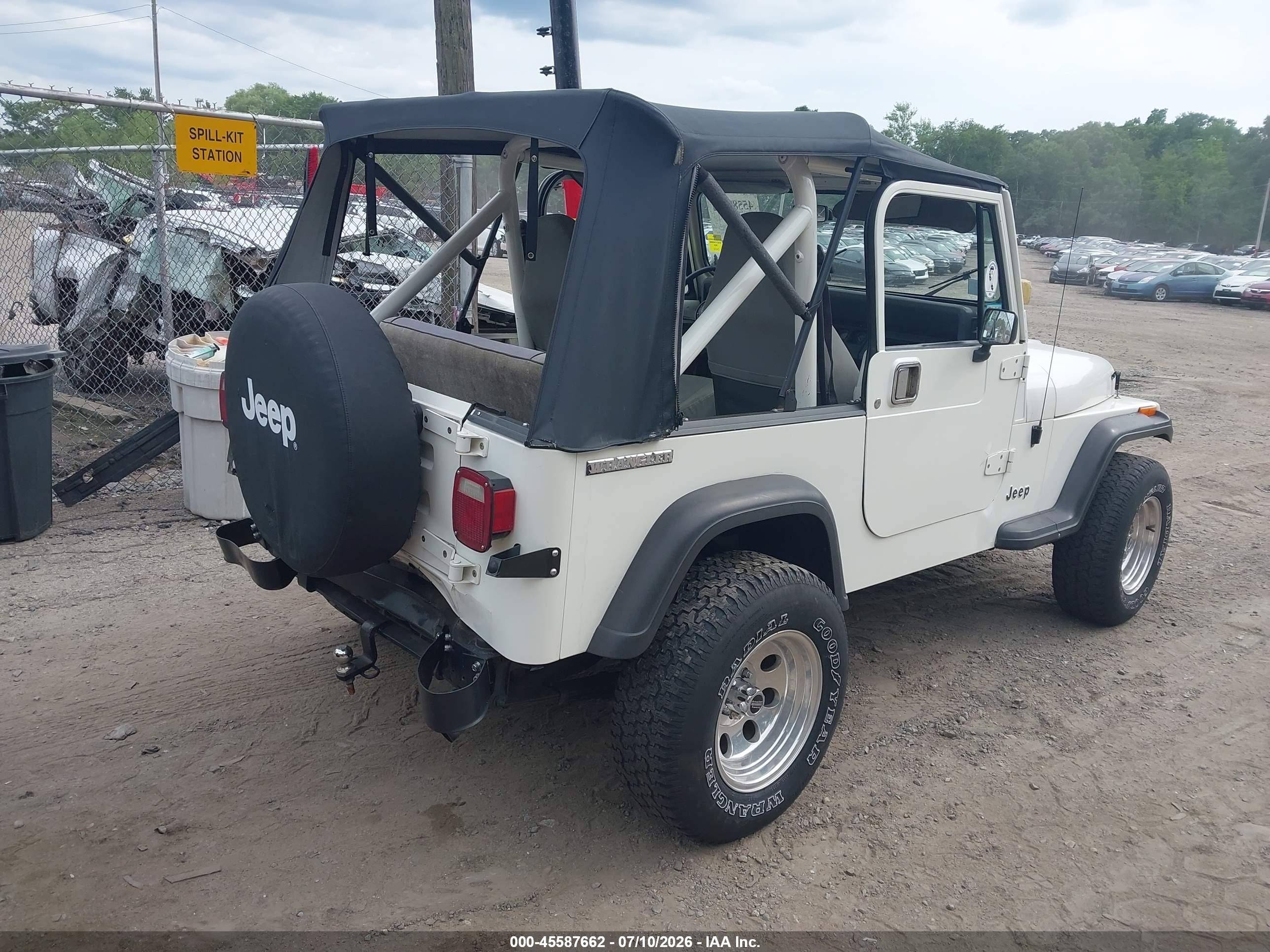 1988 Jeep Wrangler   White vin: 2BCCV8119JB509378