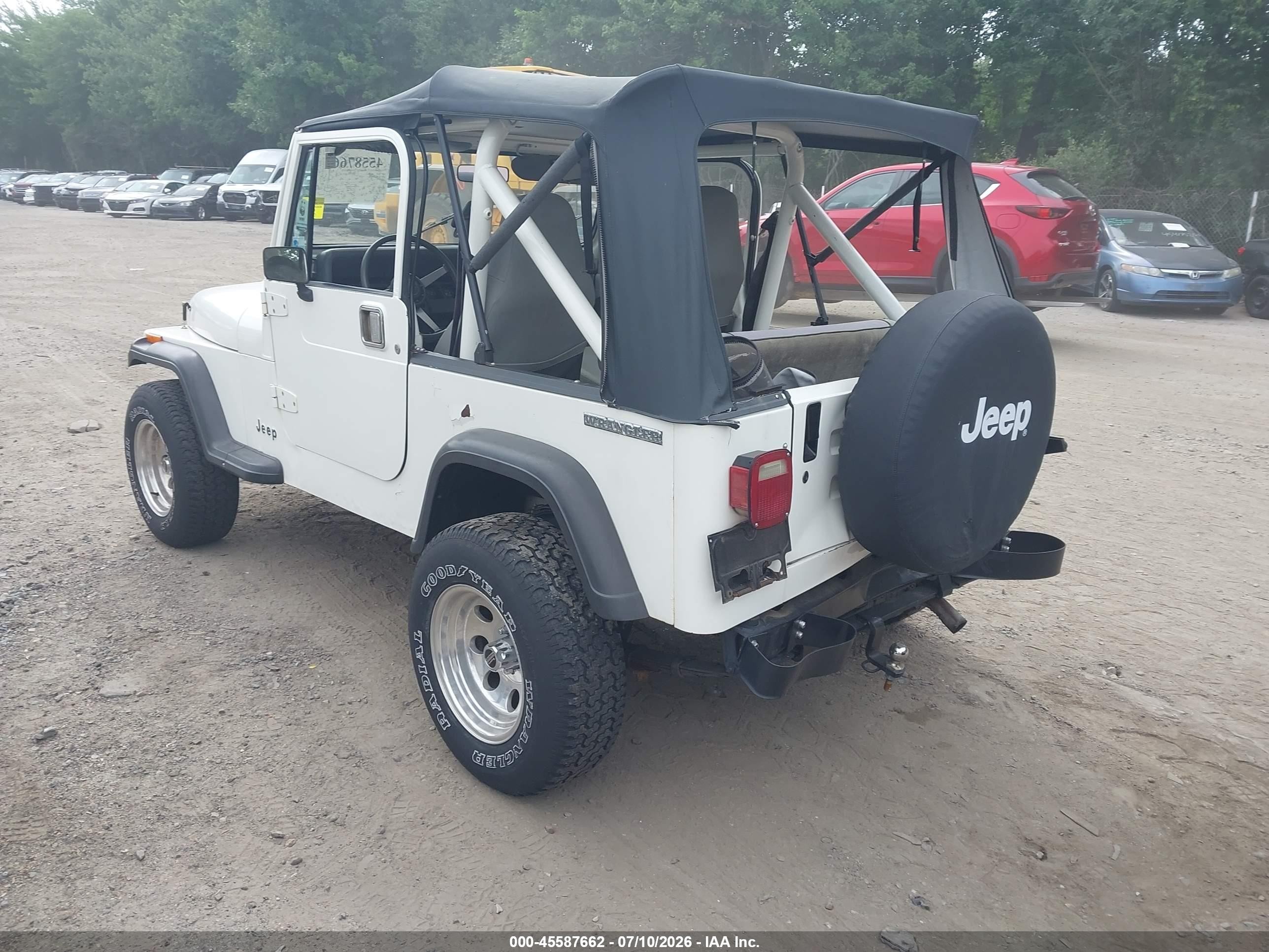 1988 Jeep Wrangler   White vin: 2BCCV8119JB509378