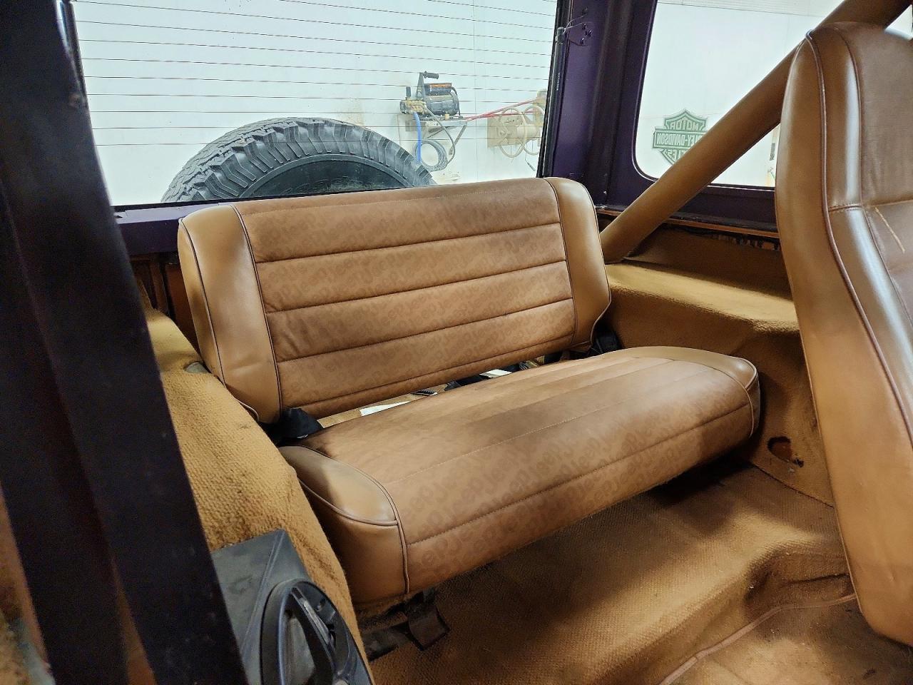 1987 Jeep Wrangler Sport Brown vin: 2BCCV8138HB524692