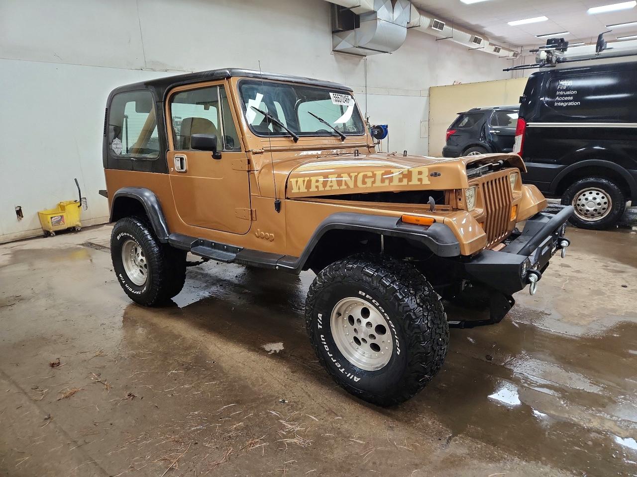 1987 Jeep Wrangler Sport Brown vin: 2BCCV8138HB524692