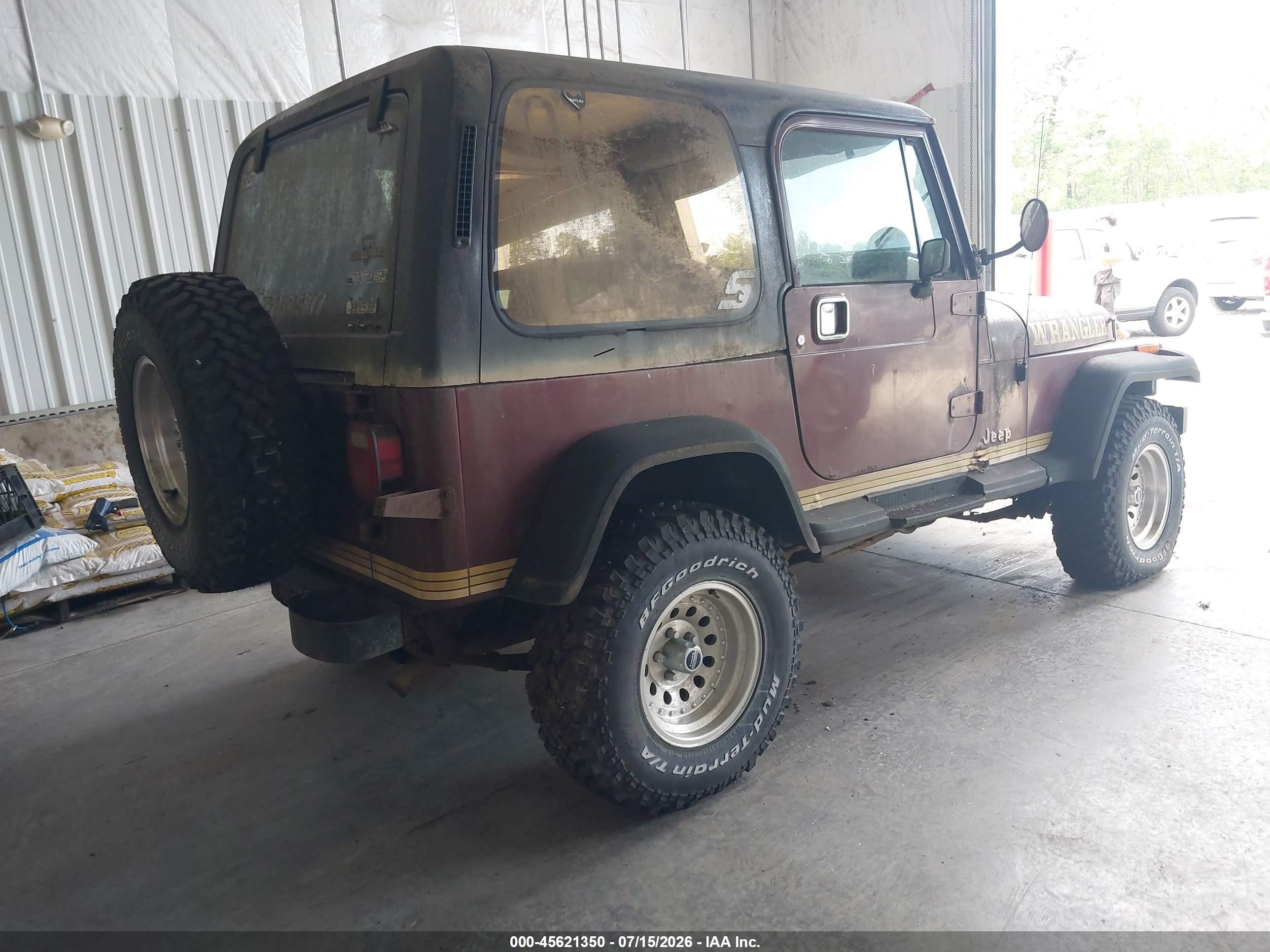 1988 Jeep Wrangler Sport Бордовый vin: 2BCCV8139JB529356
