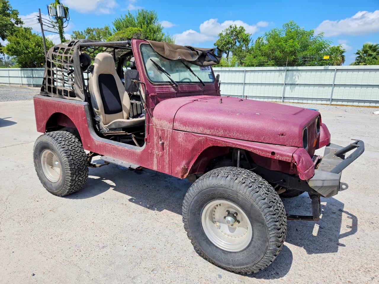 1987 Jeep Wrangler Burgundy vin: 2BCCV81J1HB537878