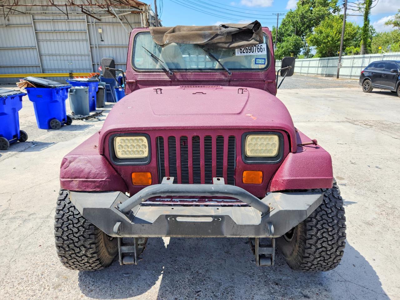 1987 Jeep Wrangler Burgundy vin: 2BCCV81J1HB537878