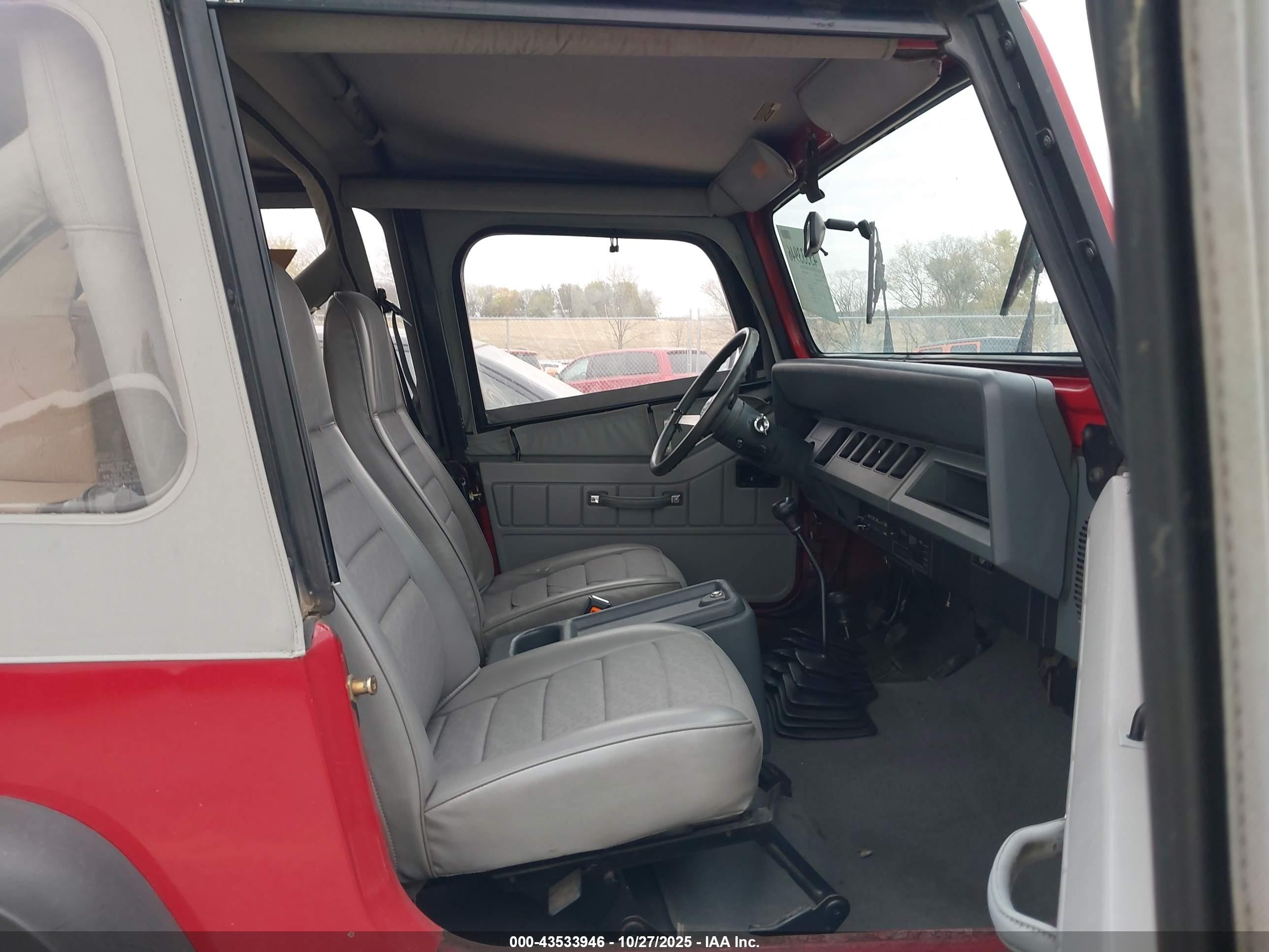 1988 Jeep Wrangler   Red vin: 2BCCV81J3JB543414