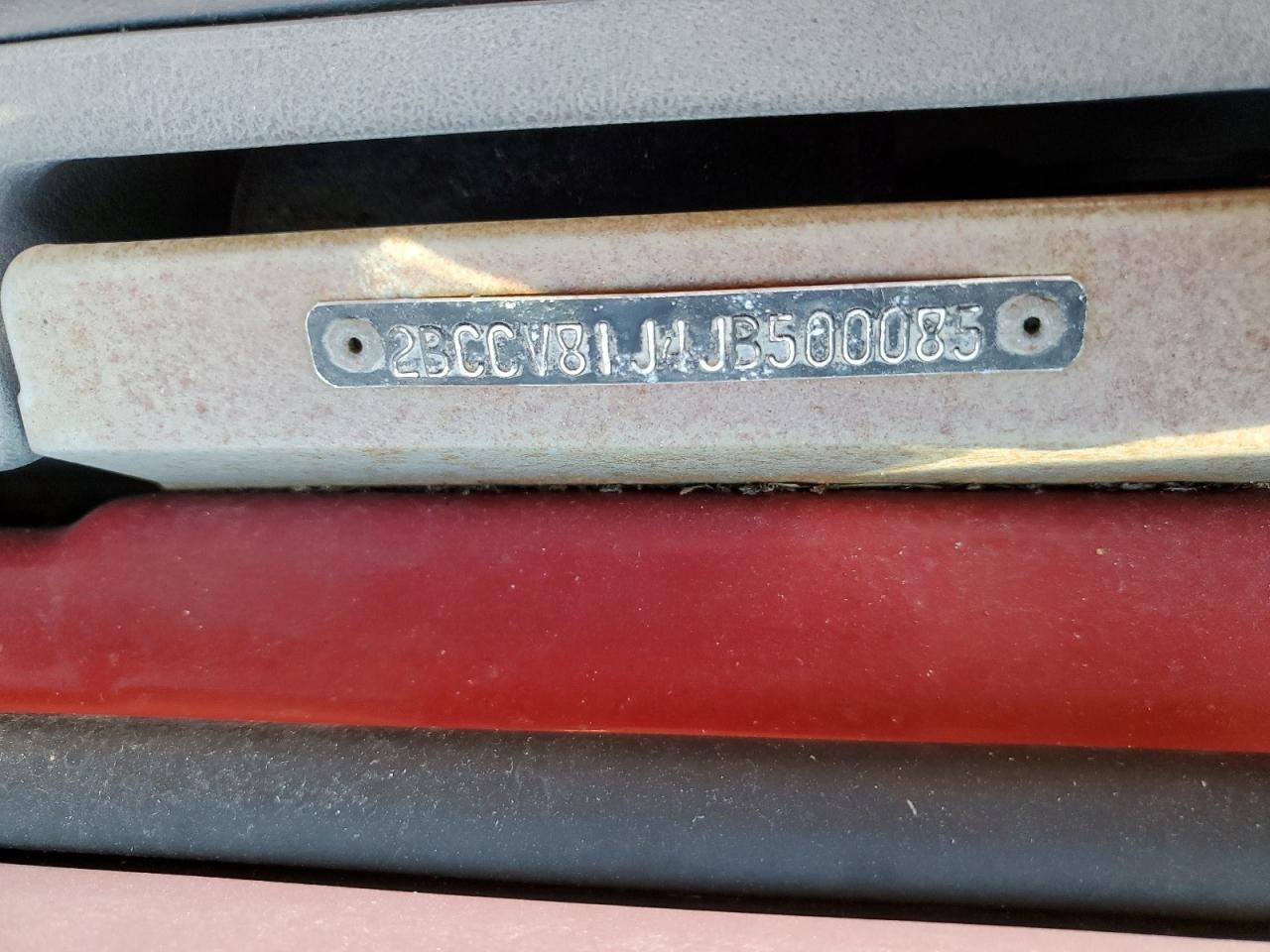 1988 Jeep Wrangler Red vin: 2BCCV81J4JB500085