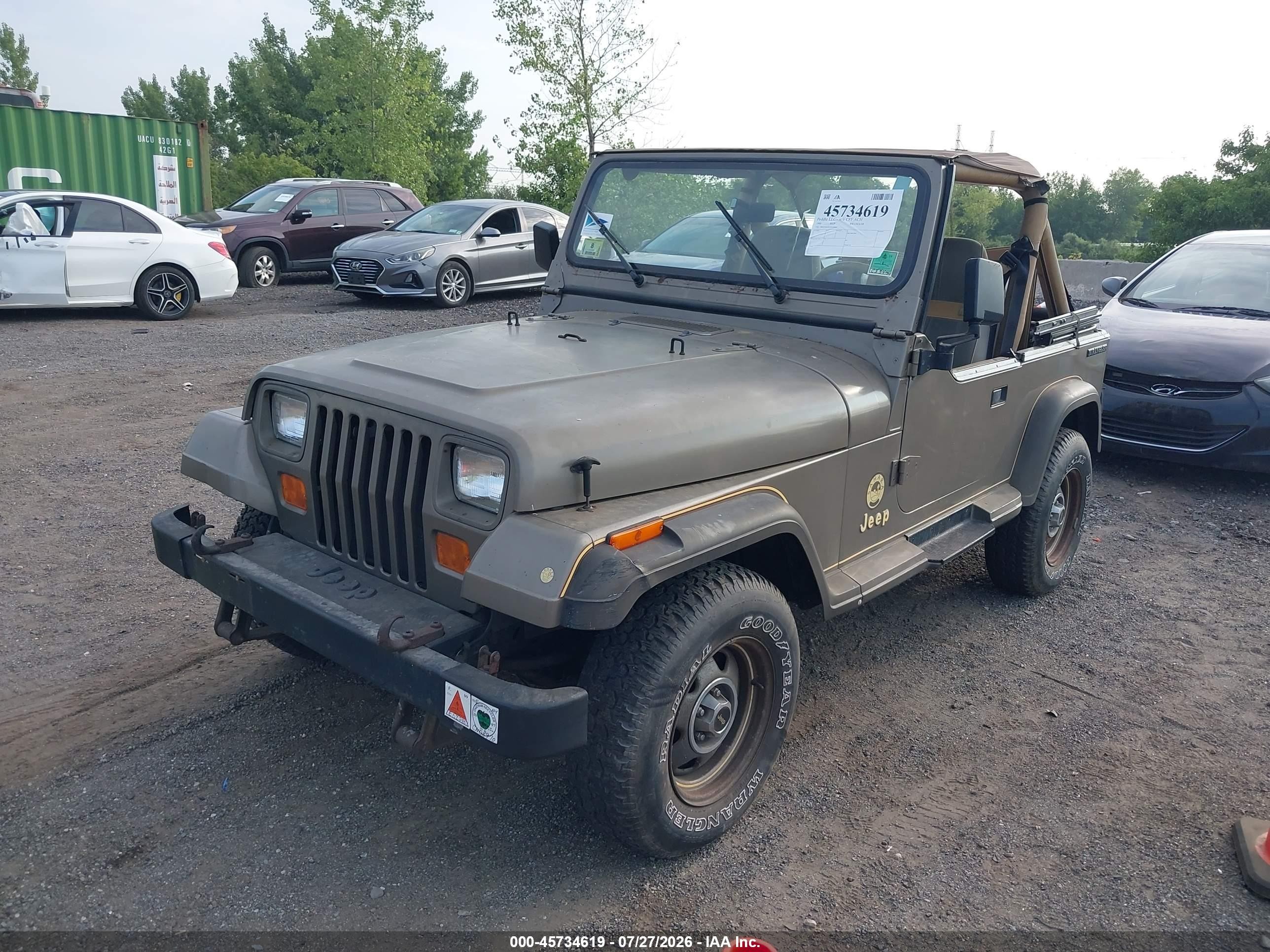 1988 Jeep Wrangler Sahara Бежевый vin: 2BCCV81M1JB528064