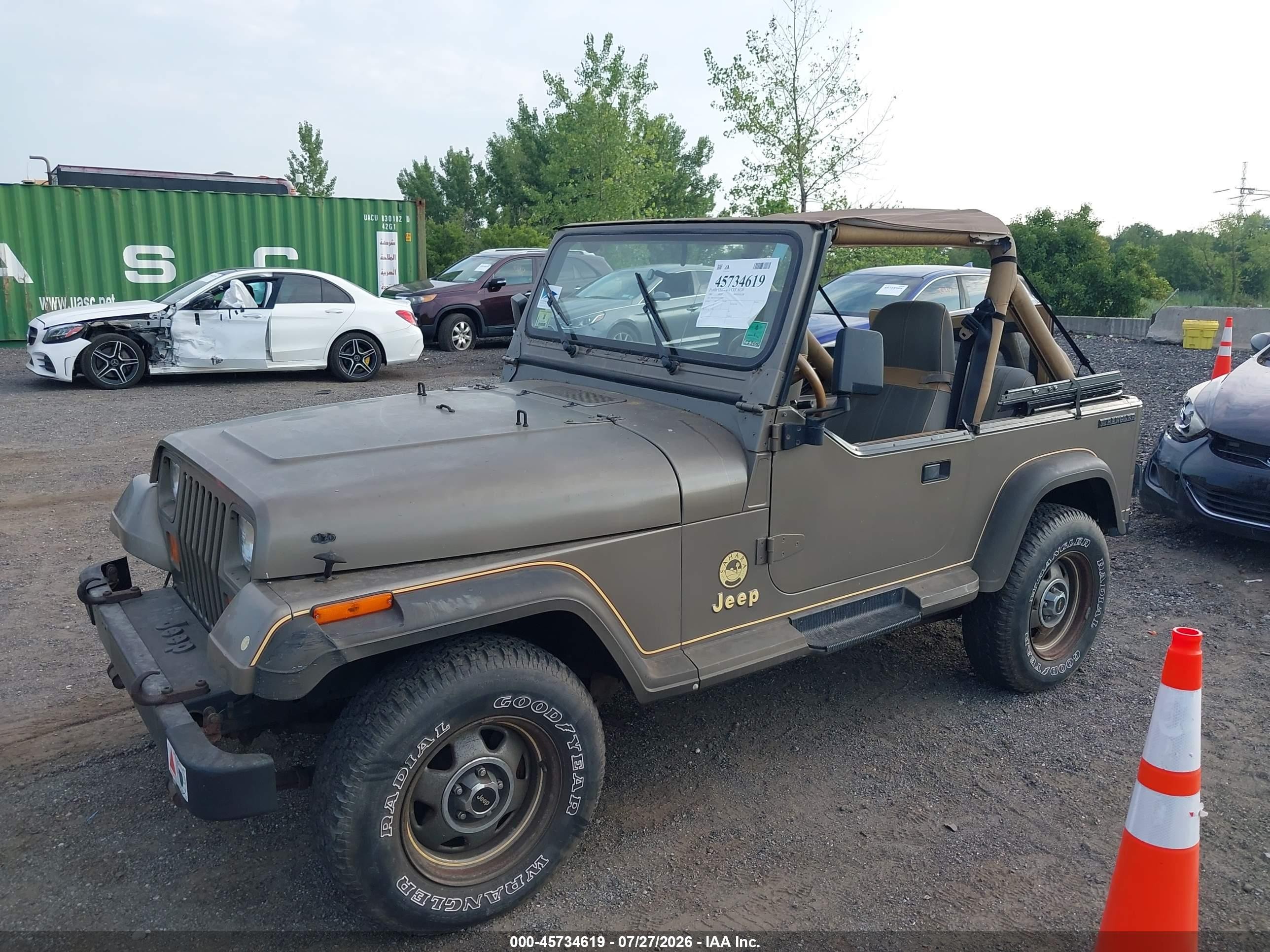 1988 Jeep Wrangler Sahara Бежевый vin: 2BCCV81M1JB528064