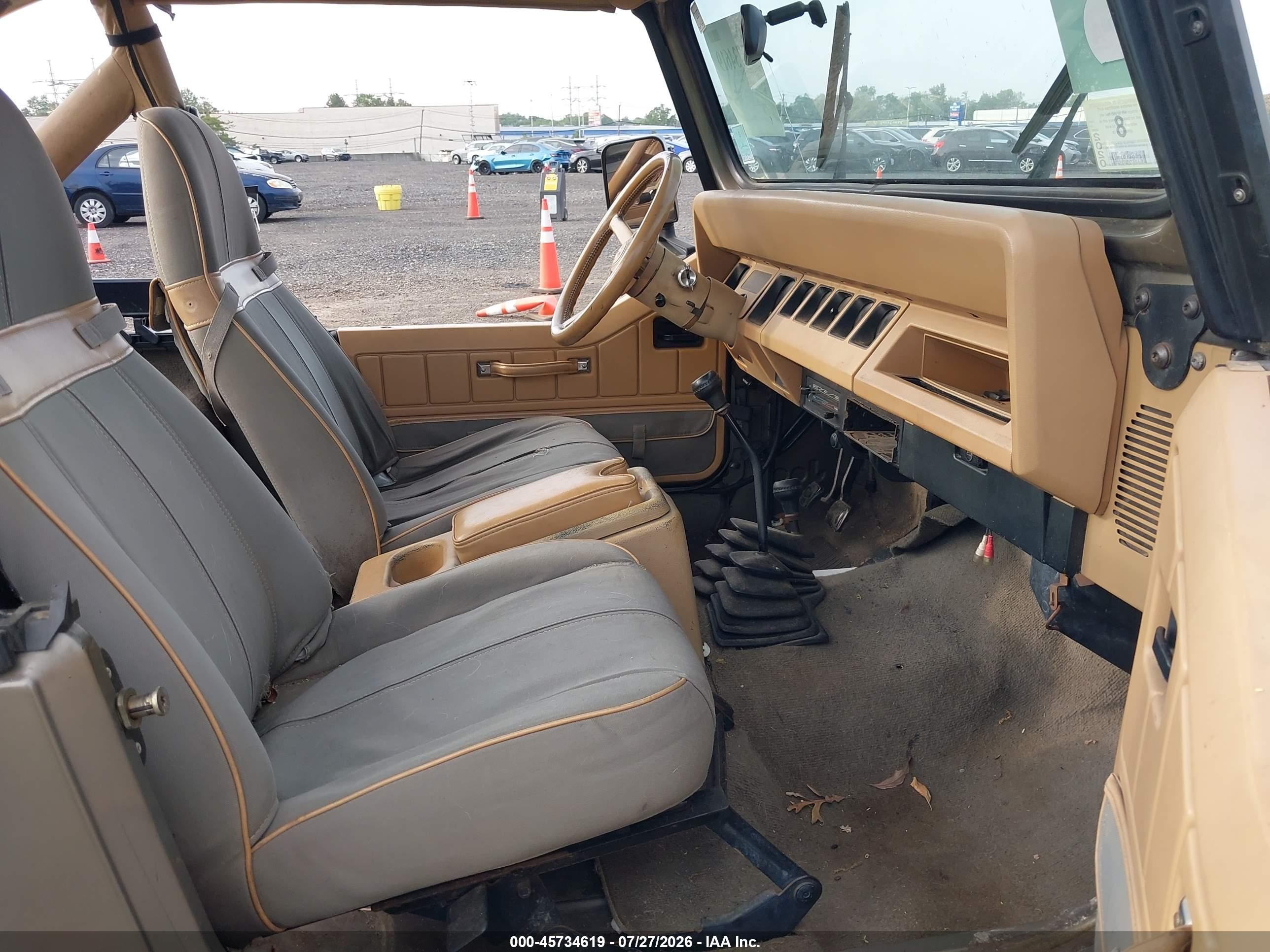 1988 Jeep Wrangler Sahara Бежевый vin: 2BCCV81M1JB528064