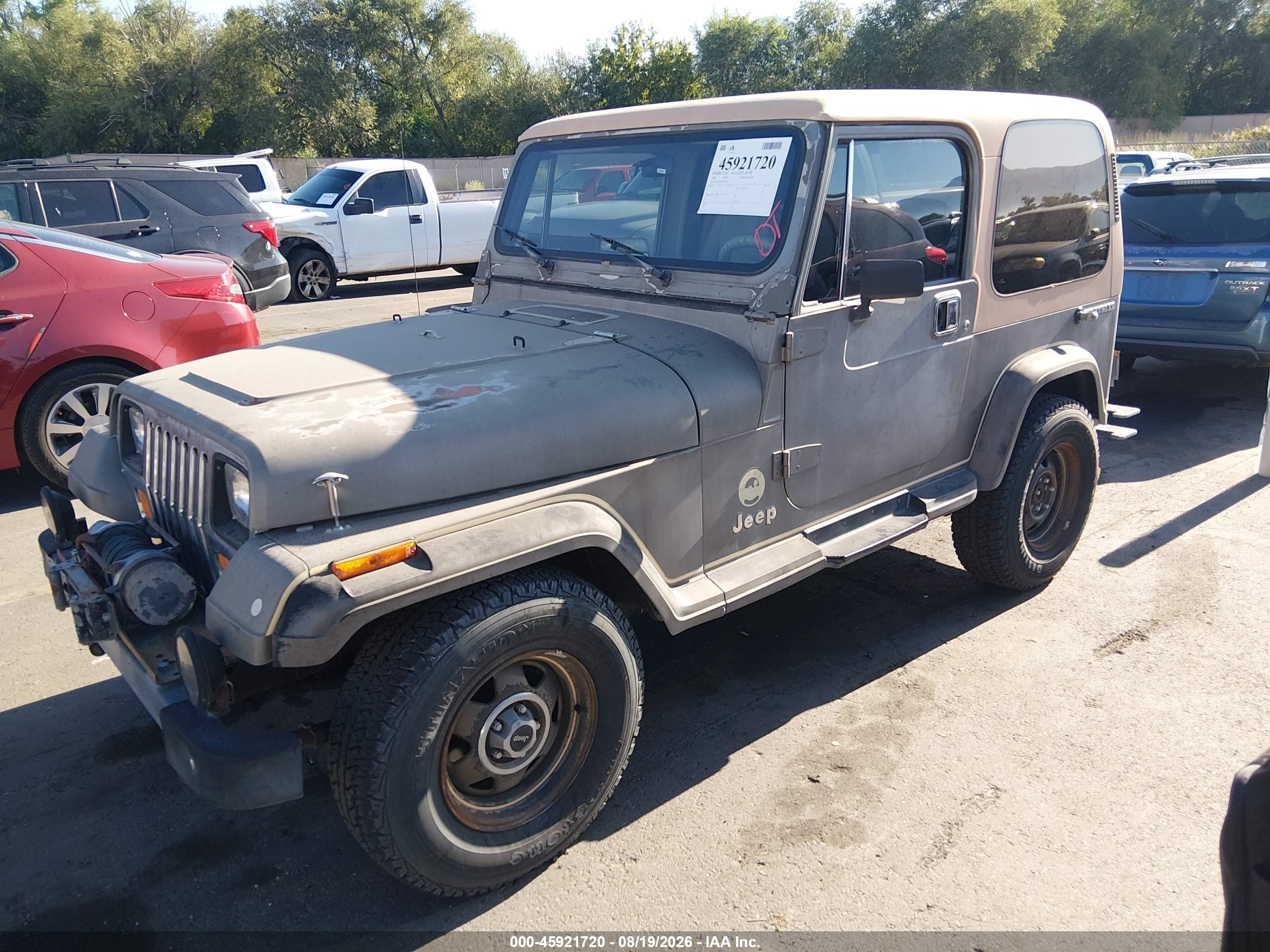 1988 Jeep Wrangler Sahara Tan vin: 2BCCZ8125JB520729