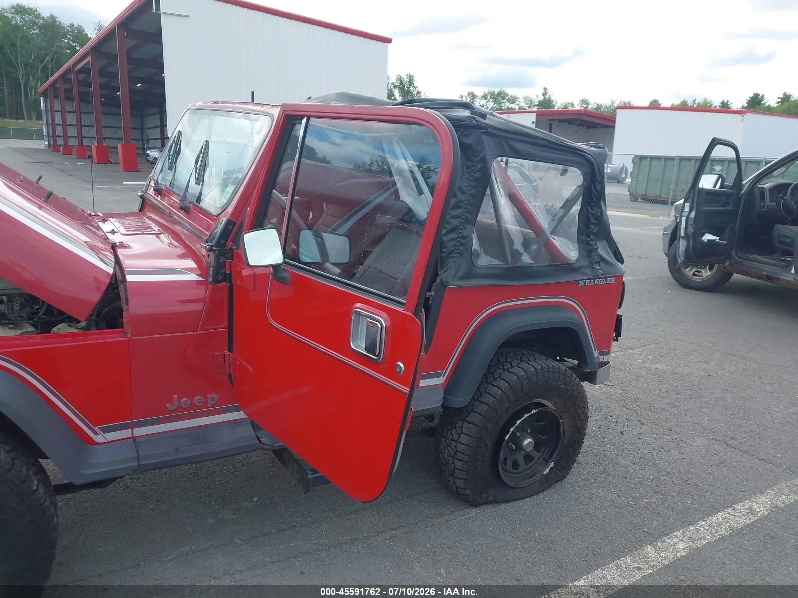 1988 Jeep Wrangler Laredo Red vin: 2BCCZ8144JB526622