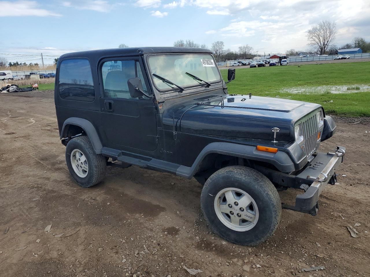 1988 Jeep Wrangler Laredo Black vin: 2BCCZ8146JB526749