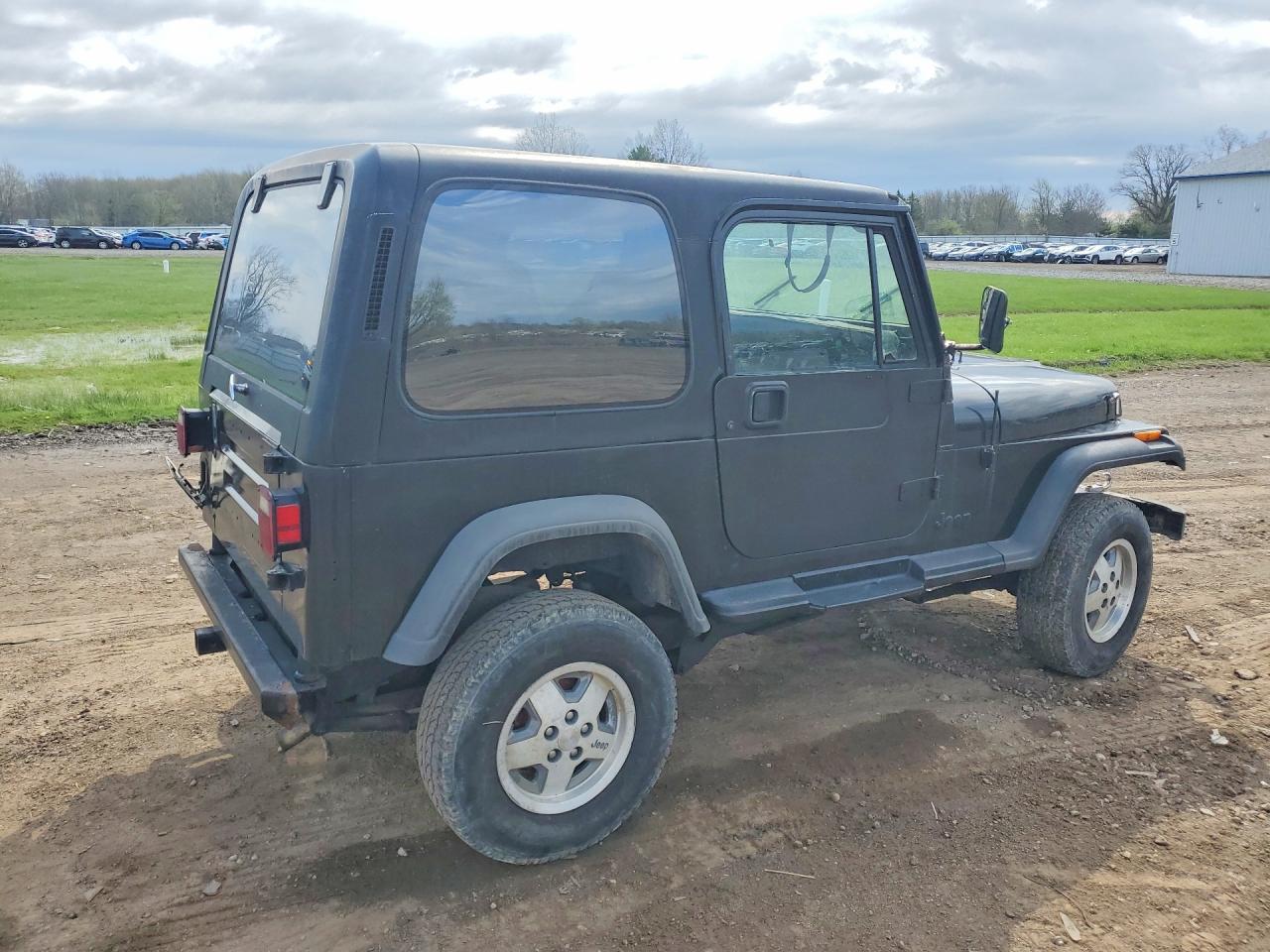 1988 Jeep Wrangler Laredo Black vin: 2BCCZ8146JB526749