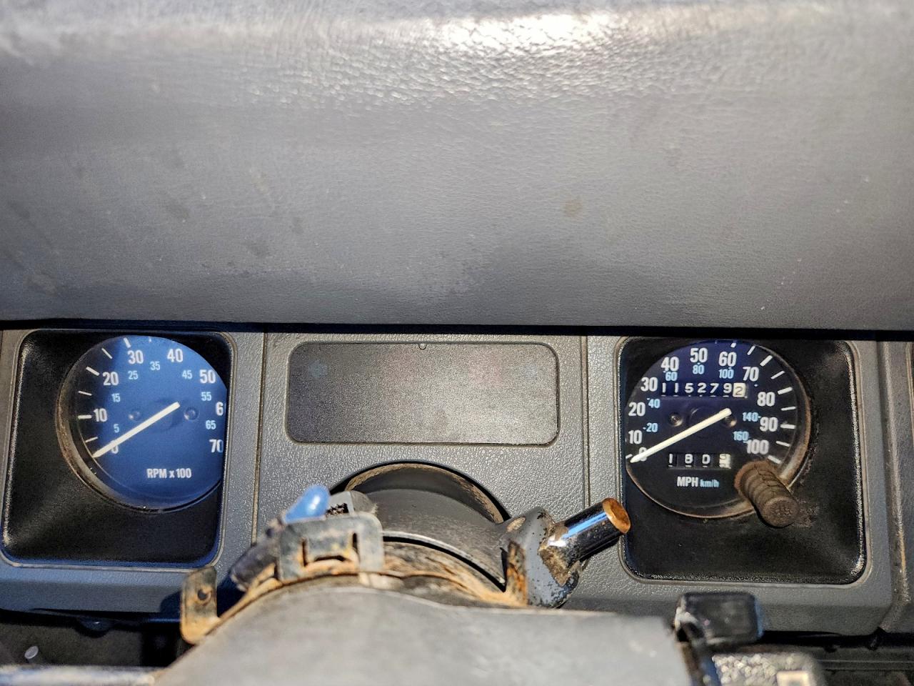1988 Jeep Wrangler Laredo Red vin: 2BCCZ8146JB538013