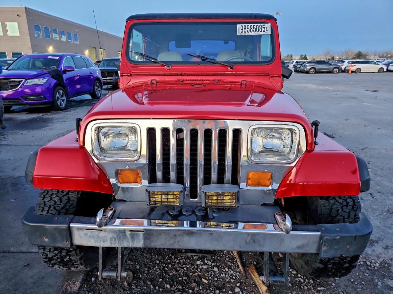 1988 Jeep Wrangler Laredo Red vin: 2BCCZ8146JB538013
