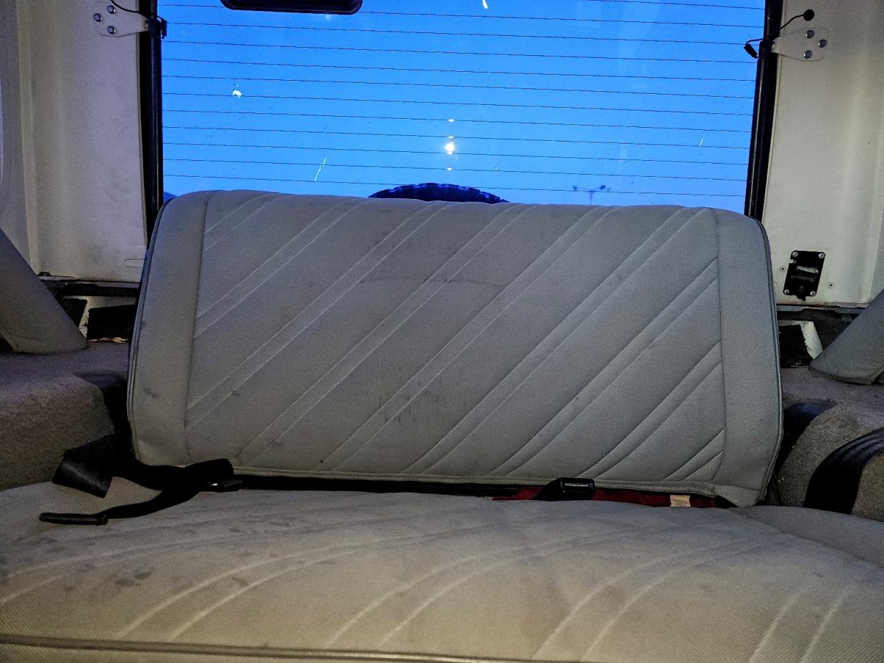 1988 Jeep Wrangler Laredo Red vin: 2BCCZ8146JB538013