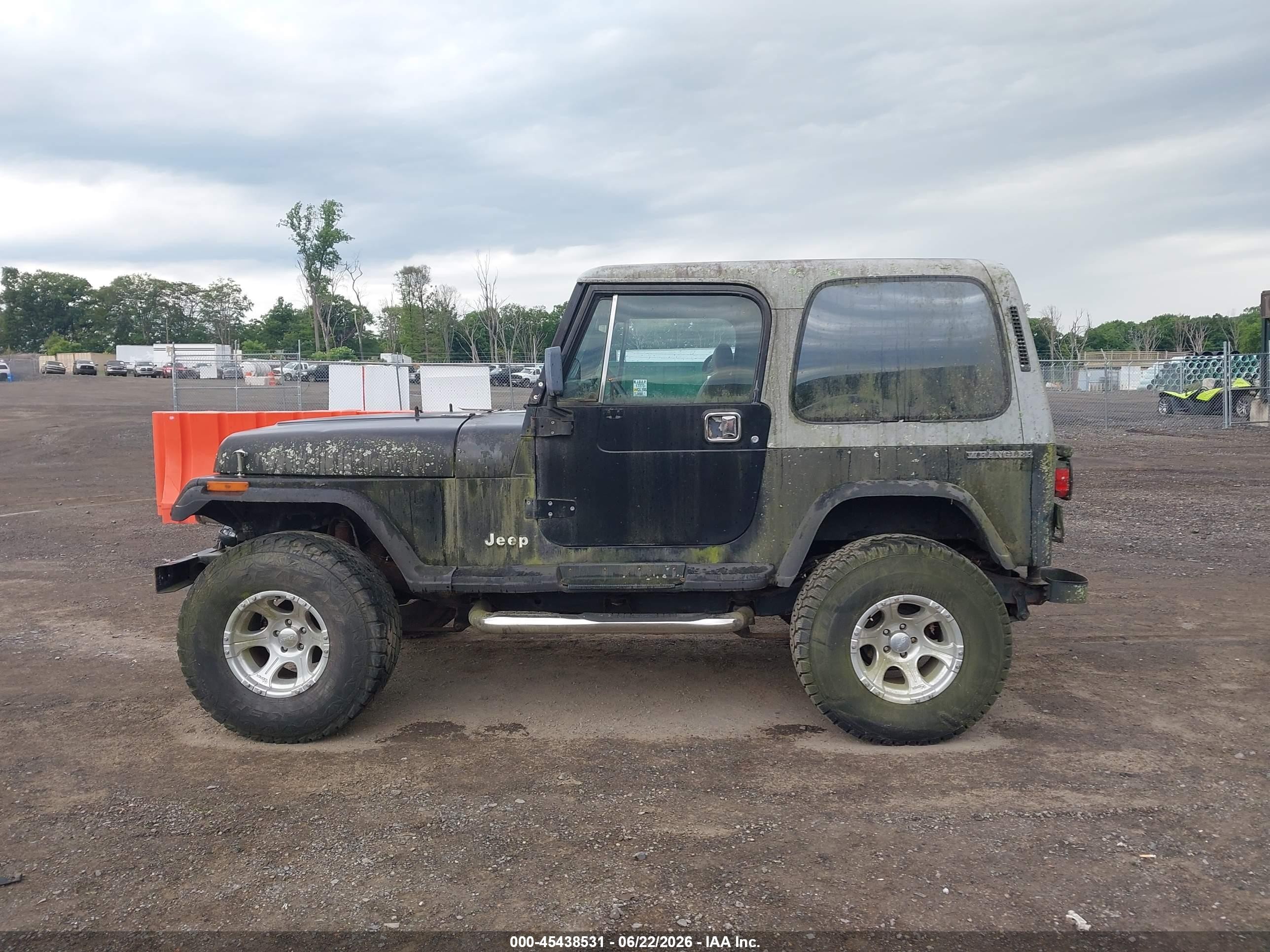 1988 Jeep Wrangler   Black vin: 2BCCZ81J1JB535767