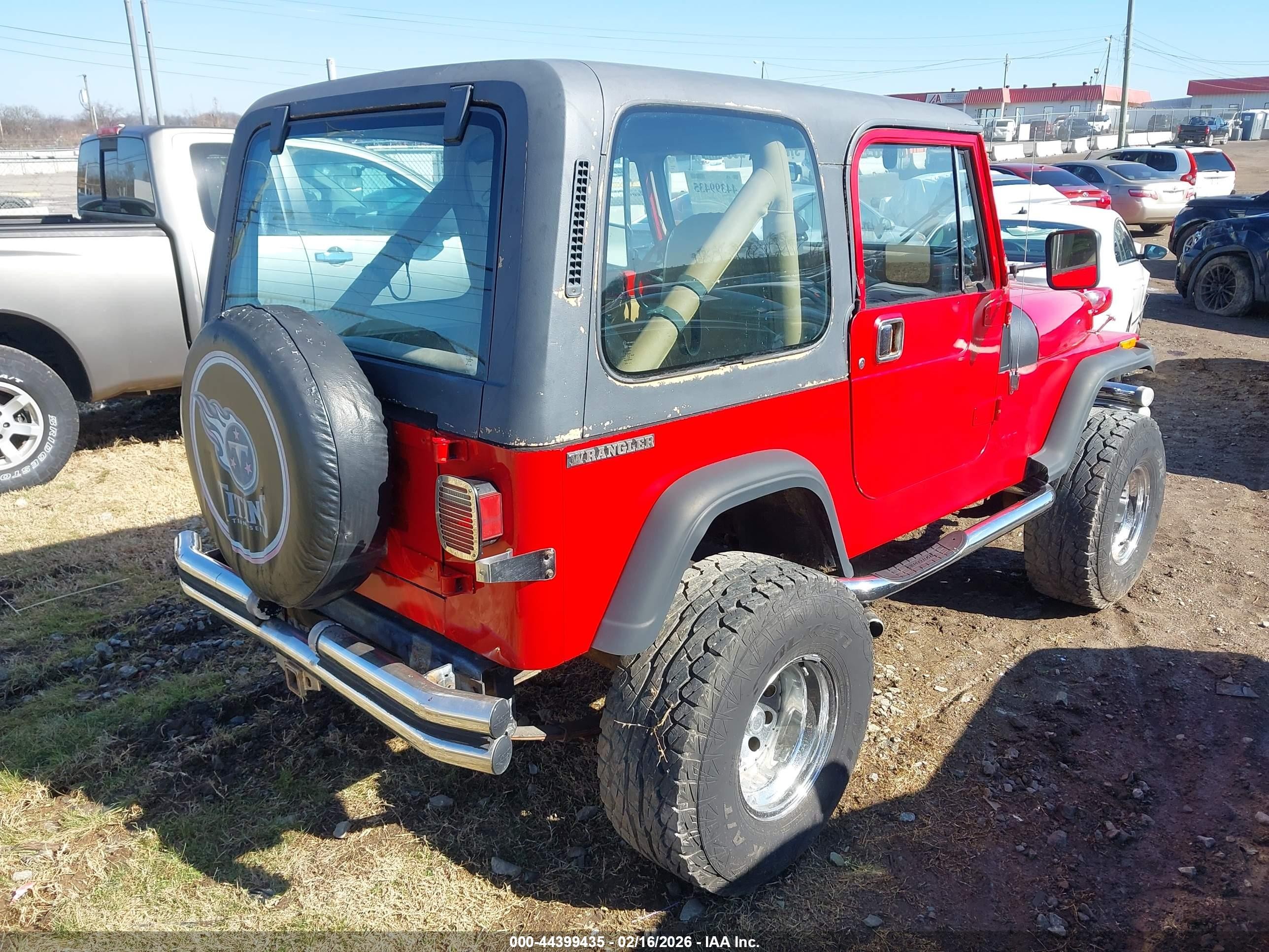 1988 Jeep Wrangler   Red vin: 2BCCZ81J2JB501658