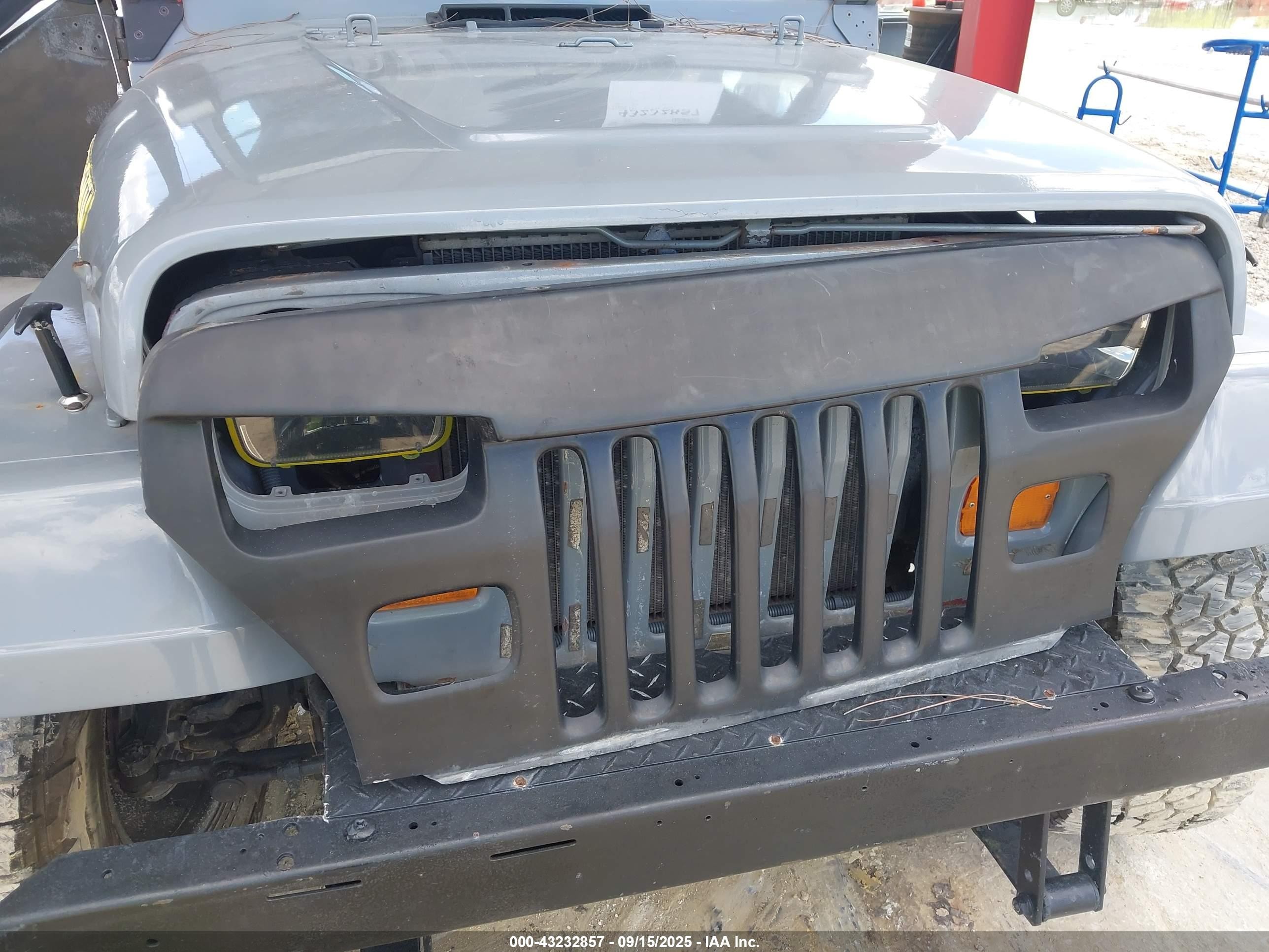 1988 Jeep Wrangler   Gray vin: 2BCHV81J6JB509019