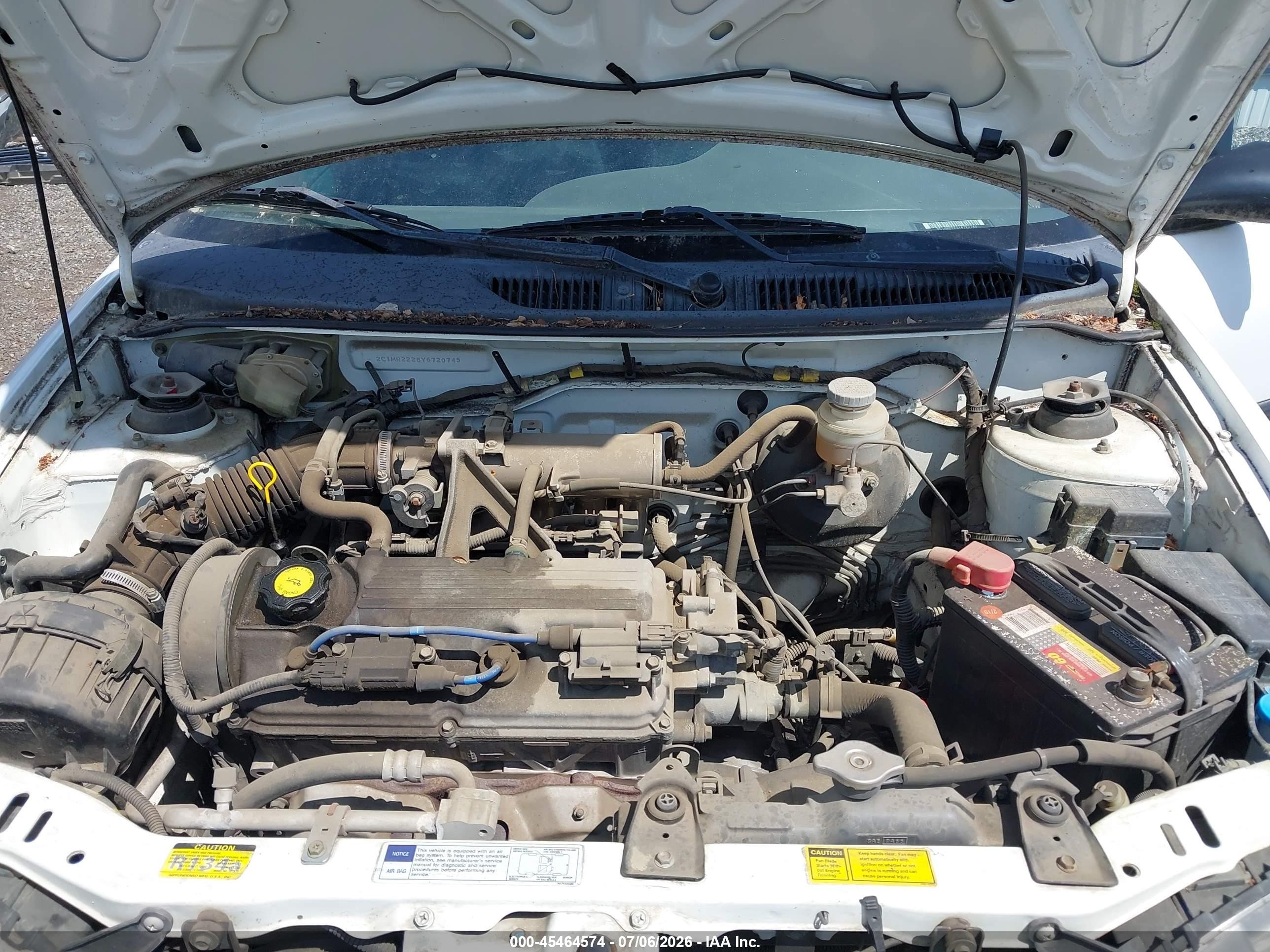 2000 Chevrolet Metro Lsi Белый vin: 2C1MR2228Y6720745