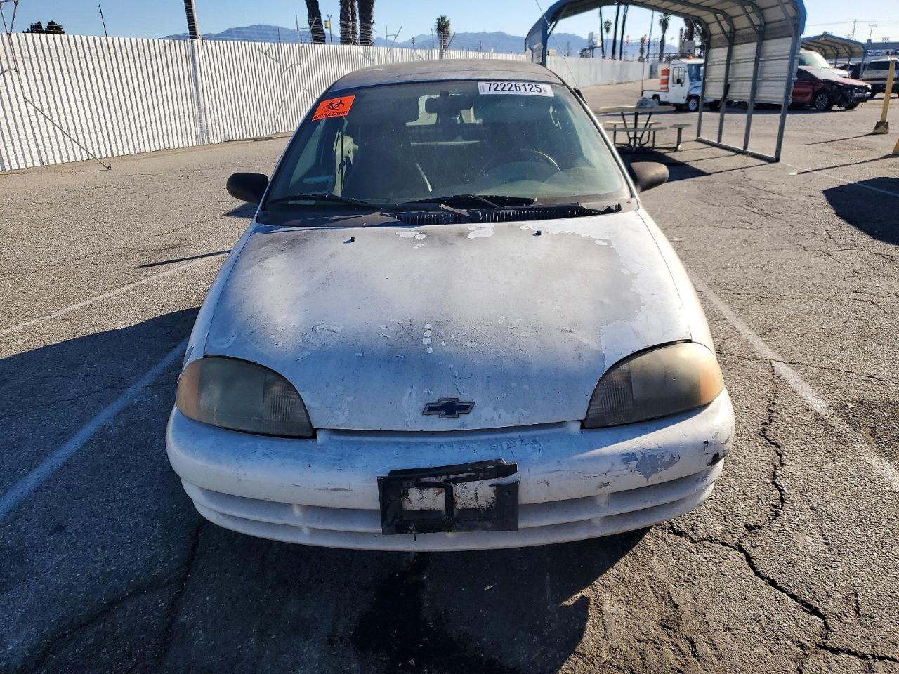 2000 Chevrolet Metro Lsi Белый vin: 2C1MR2228Y6730952