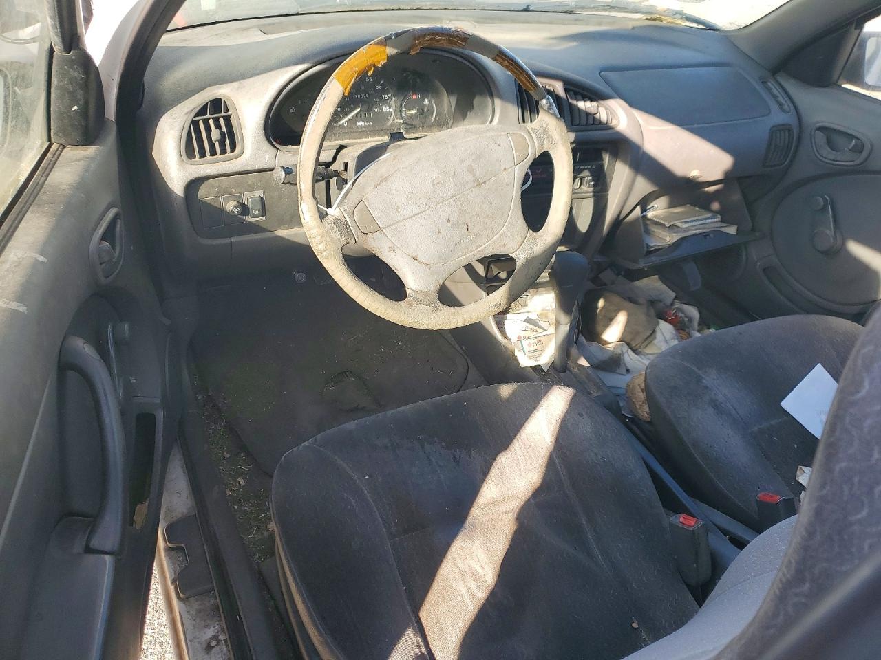 2000 Chevrolet Metro Lsi Белый vin: 2C1MR2228Y6730952