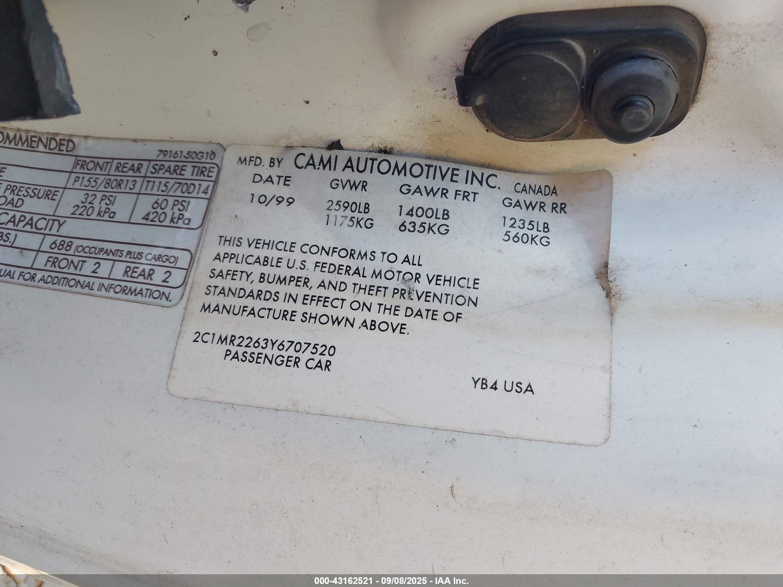 2000 Chevrolet Metro   White vin: 2C1MR2263Y6707520