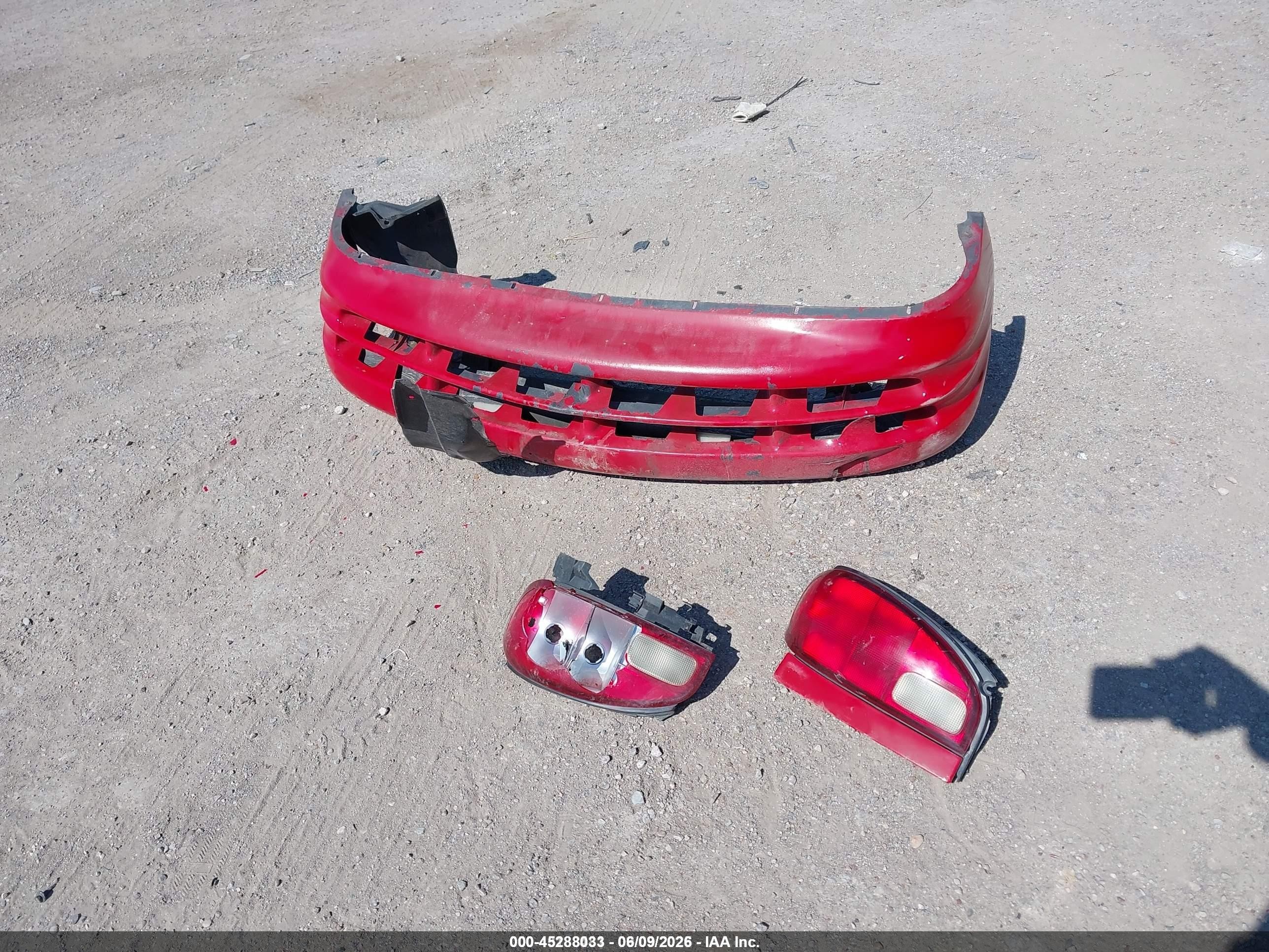 1998 Chevrolet Metro   Red vin: 2C1MR2265W6703174