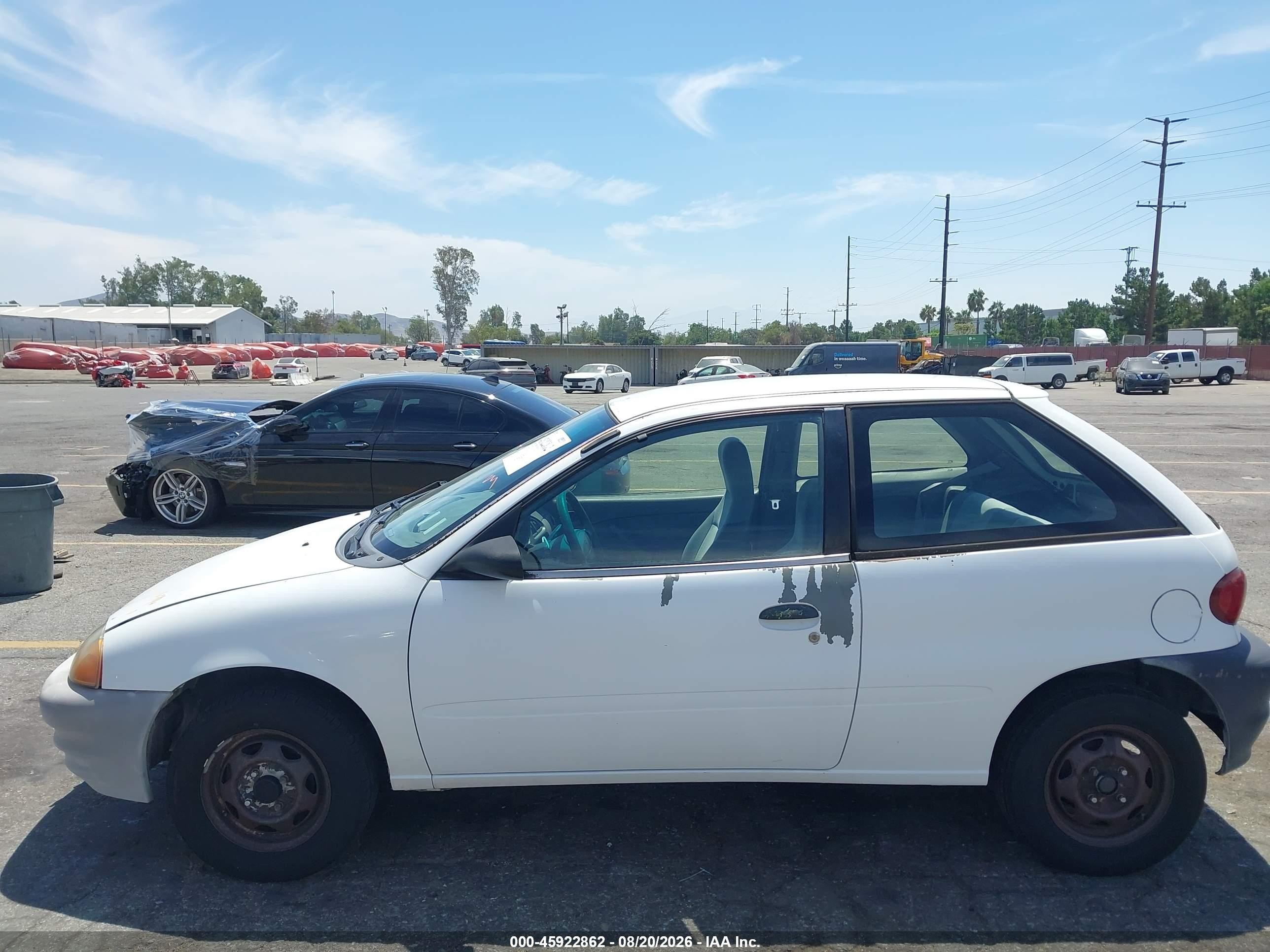 1998 Chevrolet Metro   White vin: 2C1MR2266W6734451