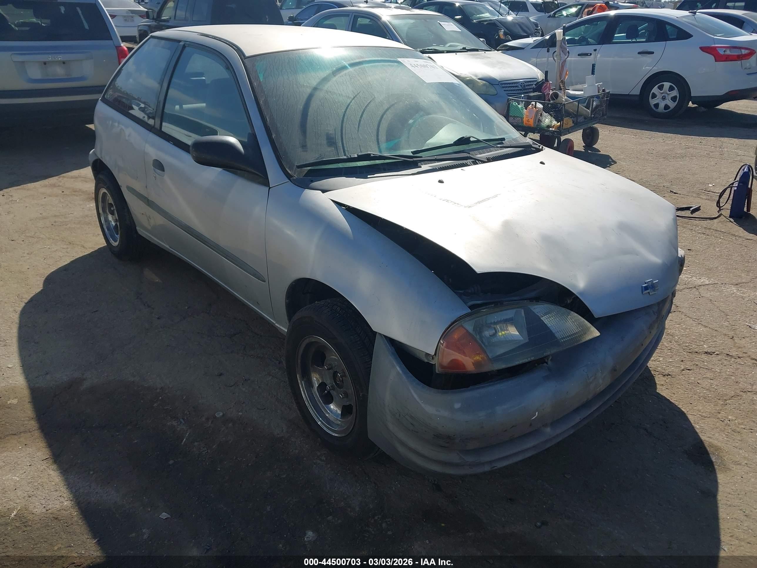 2000 Chevrolet Metro   Серебряный vin: 2C1MR2266Y6708841
