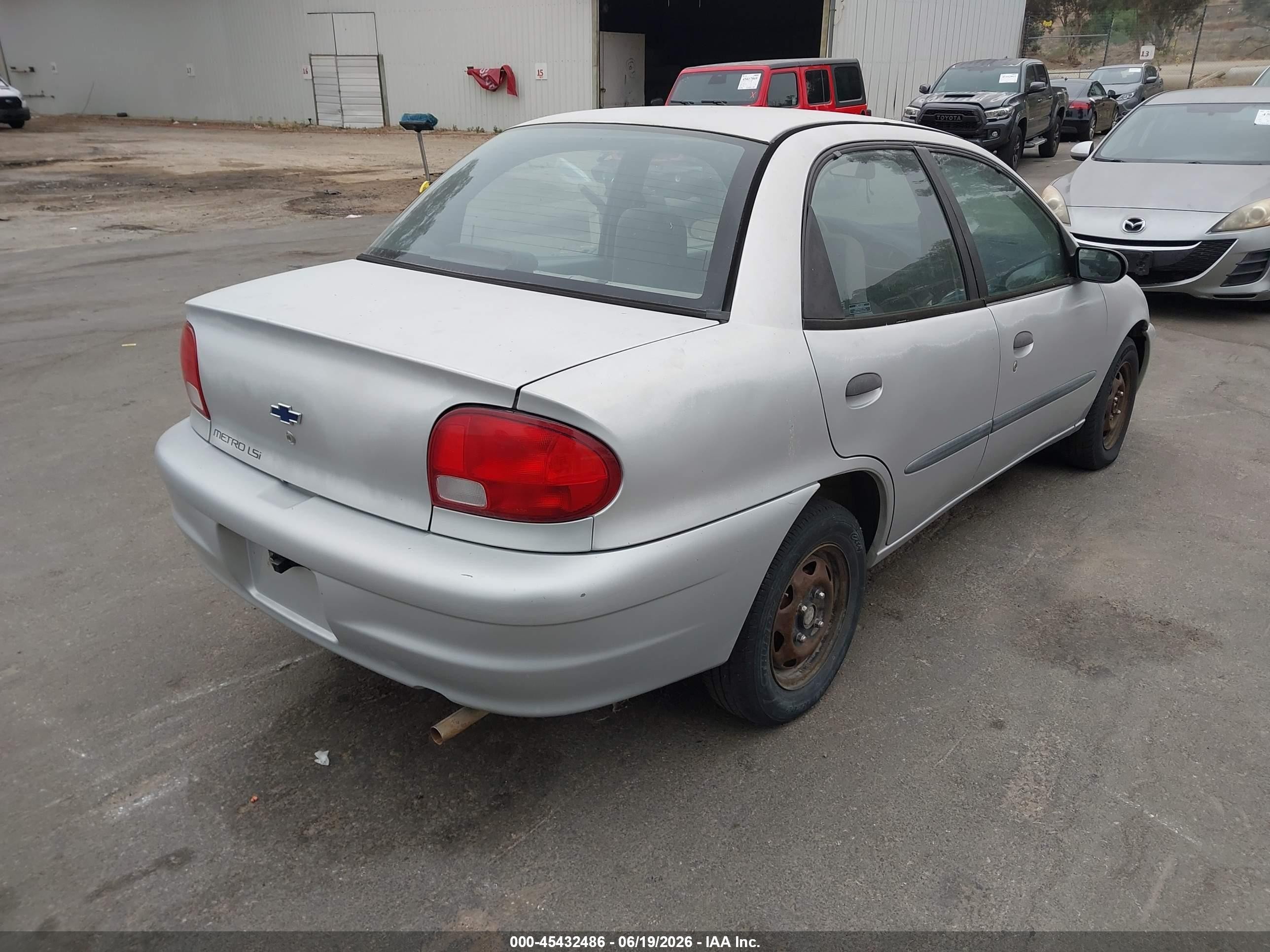 2000 Chevrolet Metro Lsi Серебряный vin: 2C1MR5221Y6705991