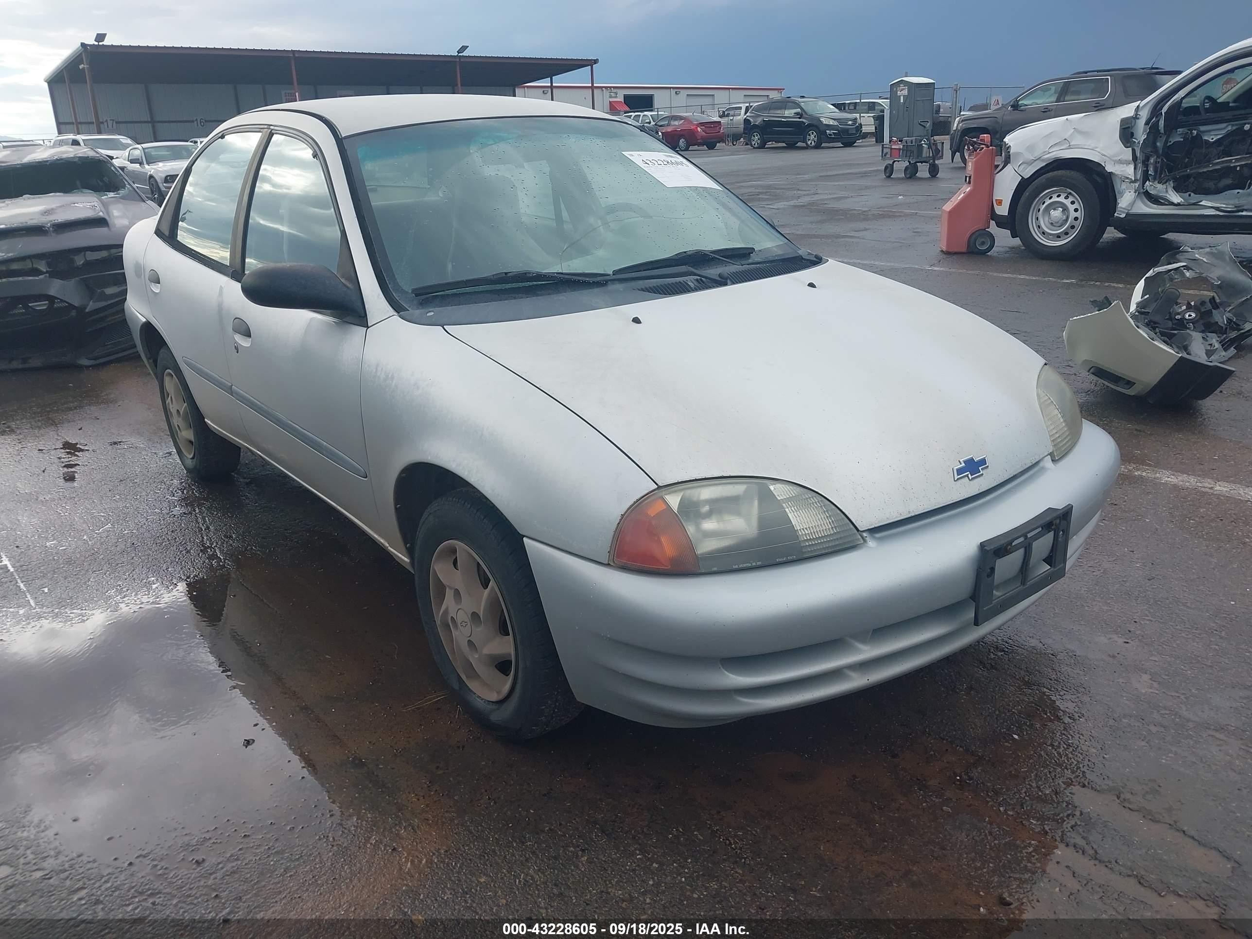 2000 Chevrolet Metro Lsi Silver vin: 2C1MR5229Y6702210