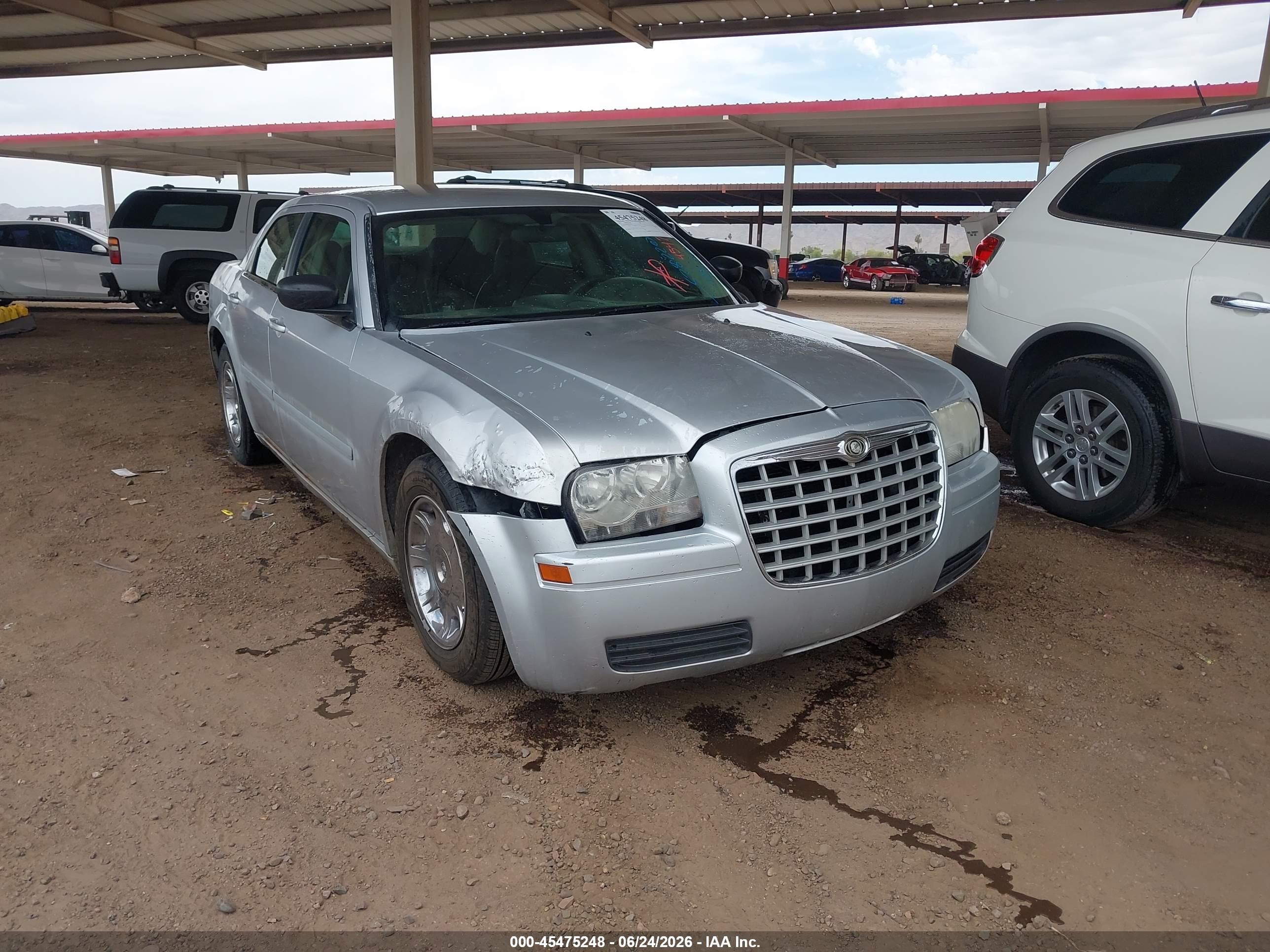 2005 Chrysler 300   Gray vin: 2C3AA43R85H528220
