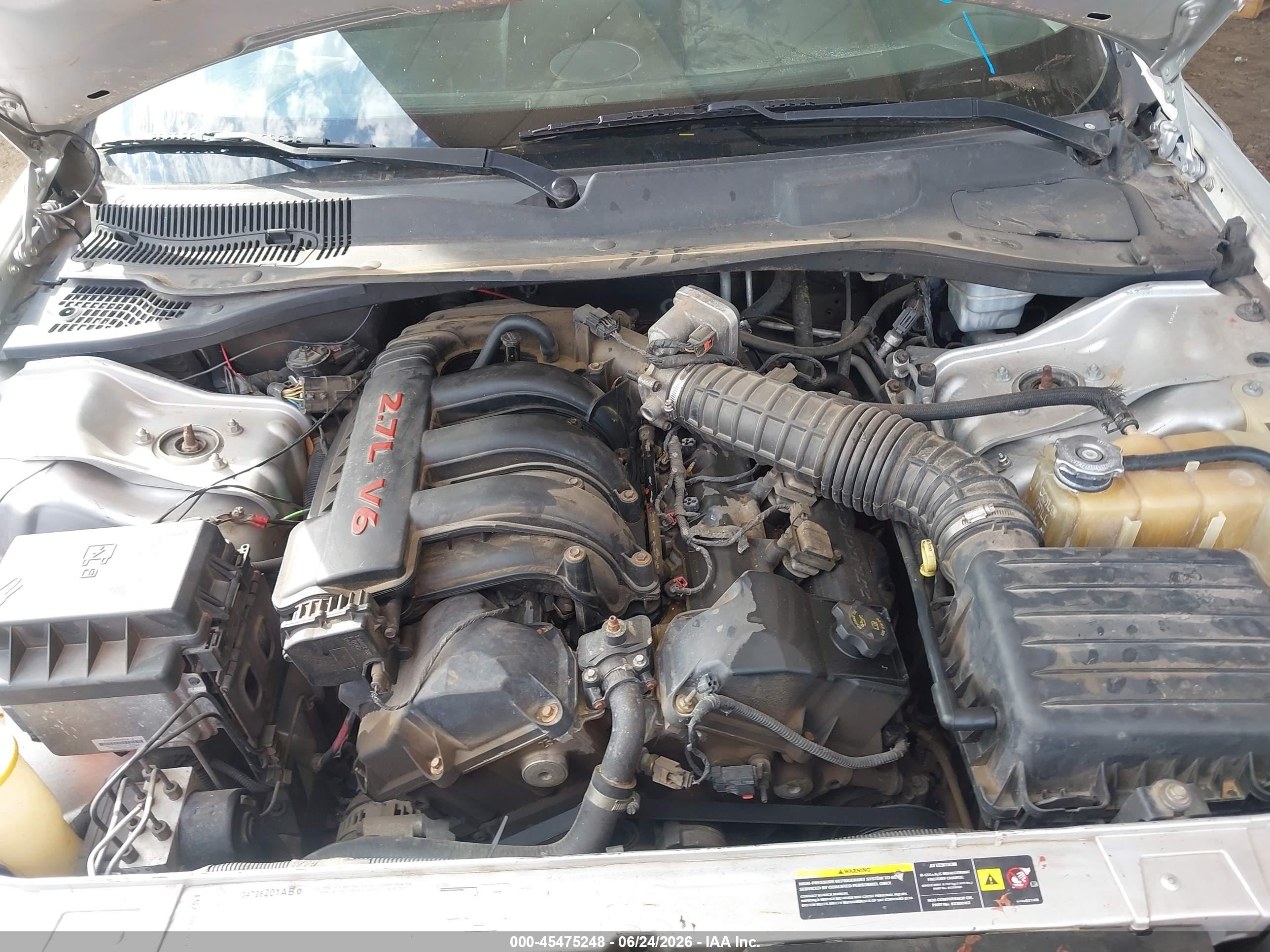 2005 Chrysler 300   Gray vin: 2C3AA43R85H528220