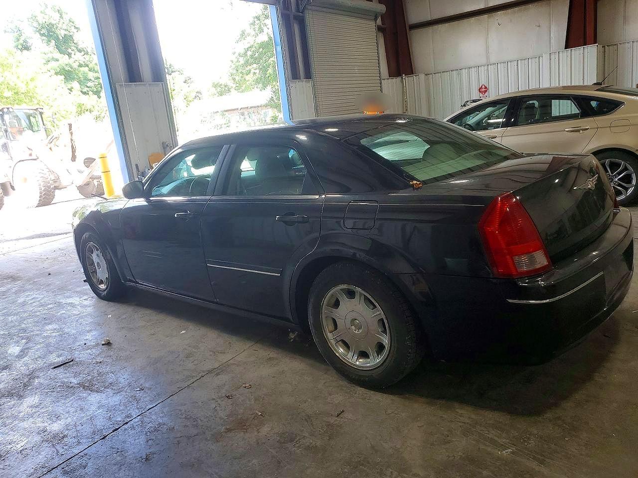 2005 Chrysler 300 Touring Черный vin: 2C3AA53G05H687902