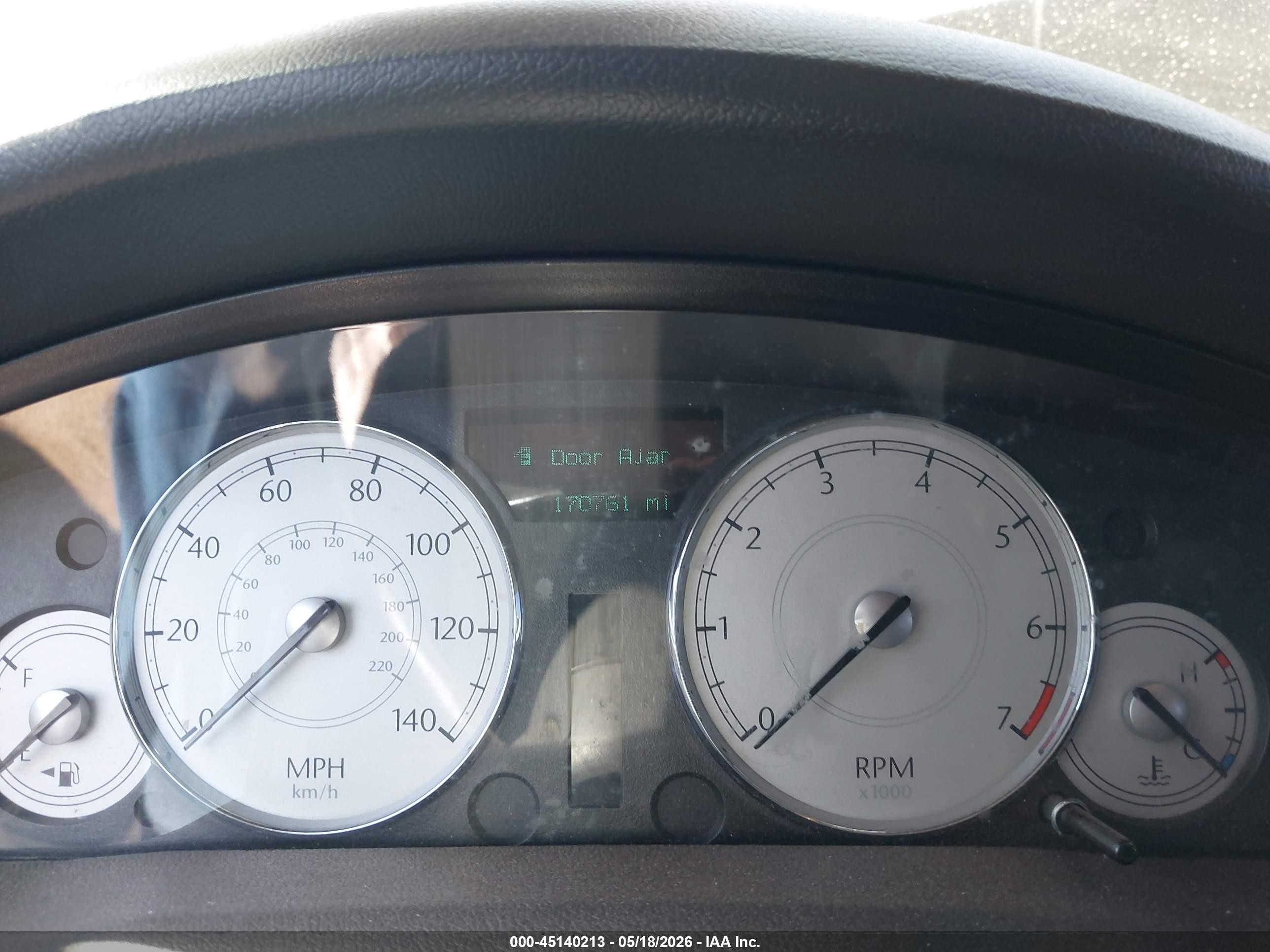 2005 Chrysler 300 Touring Gray vin: 2C3AA53G35H103590